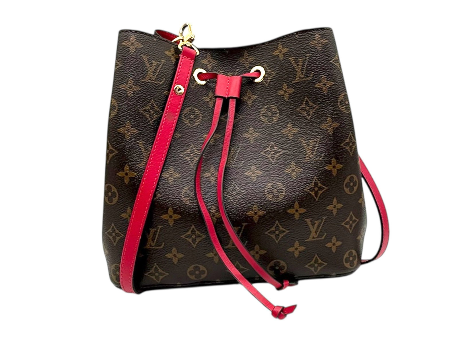 Louis Vuitton Neo Noe Vibrant Monogram Cherry Red Elegant Shoulder Bag: A stunning blend of iconic design and modern sophistication, the Neo Noe shines with classic Monogram canvas and vivid cherry red accents. Spacious and stylish, it offers effortless elegance and versa