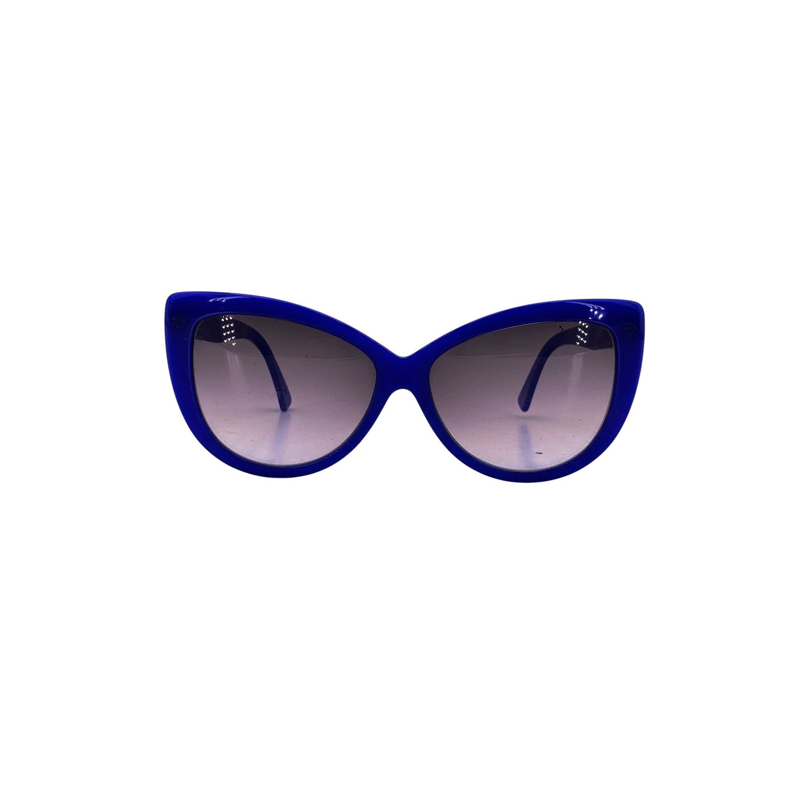Cipria Collection Vintage Plastic Sunglasses: Step into the bold elegance of 1980s Italian eyewear with these Fedon e Esposito Vintage Butterfly Sunglasses from the iconic Cipria collection. Born from the creative collaboration between Antonio Fe