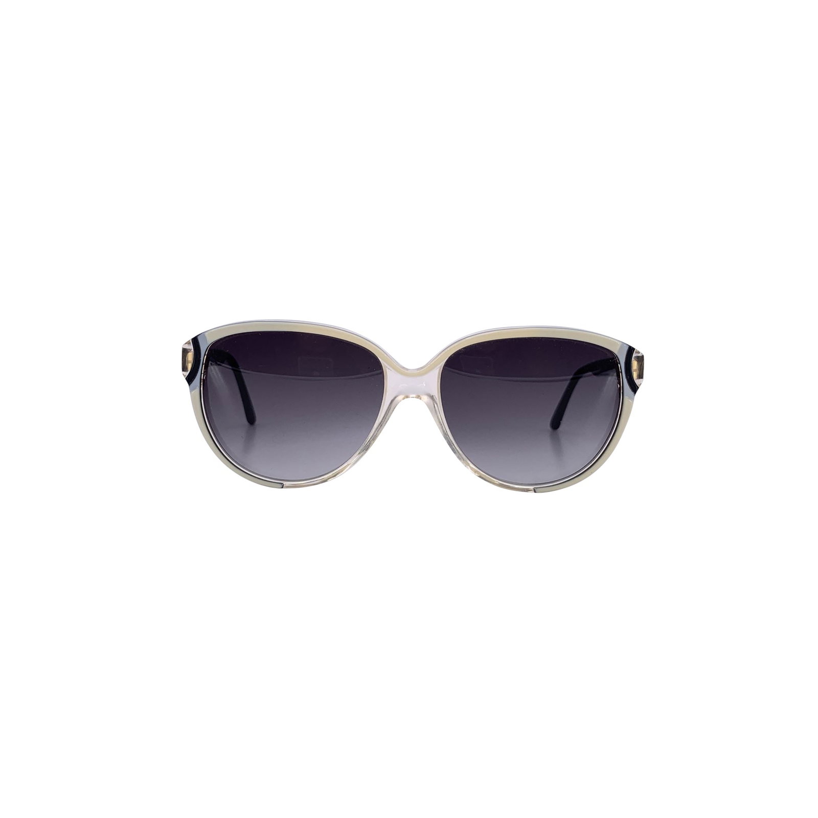 Balenciaga Vintage Plastic Sunglasses: Channel the refined elegance of 1980s French design with these Balenciaga Vintage Sunglasses Mod. IP2707, a woman oval-style frame that captures the maison's signature blend of sophistication and crea