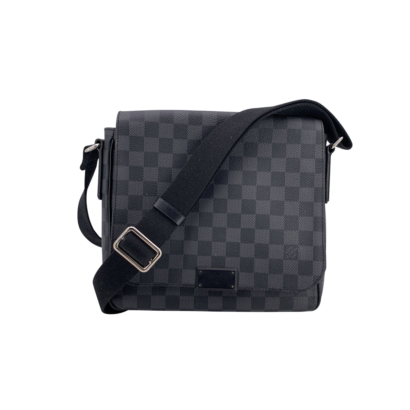 Louis Vuitton Cloth Crossbody Bag District: This beautiful Bag will come with a Certificate of ity provided by Entrupy. The certificate will be provided at no further cost. The Louis Vuitton Damier Graphite District PM messenger bag is a sleek
