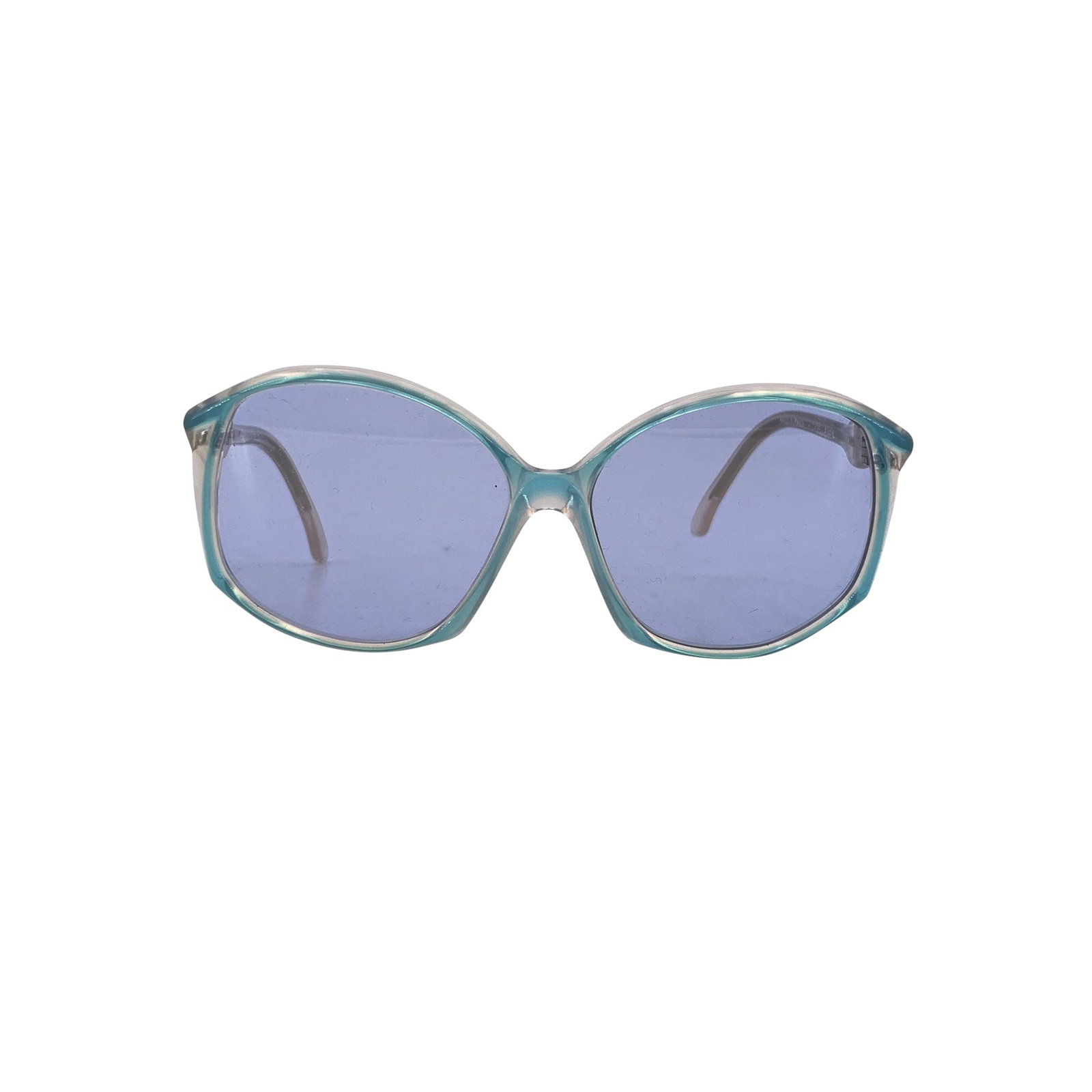 Yves Saint Laurent Vintage Plastic Sunglasses: Step into the elegance of the 1980s with these Yves Saint Laurent Vintage Sunglasses CYBELLE, a stunning reflection of the maison's bold yet graceful design sensibility. Crafted with care in France, t