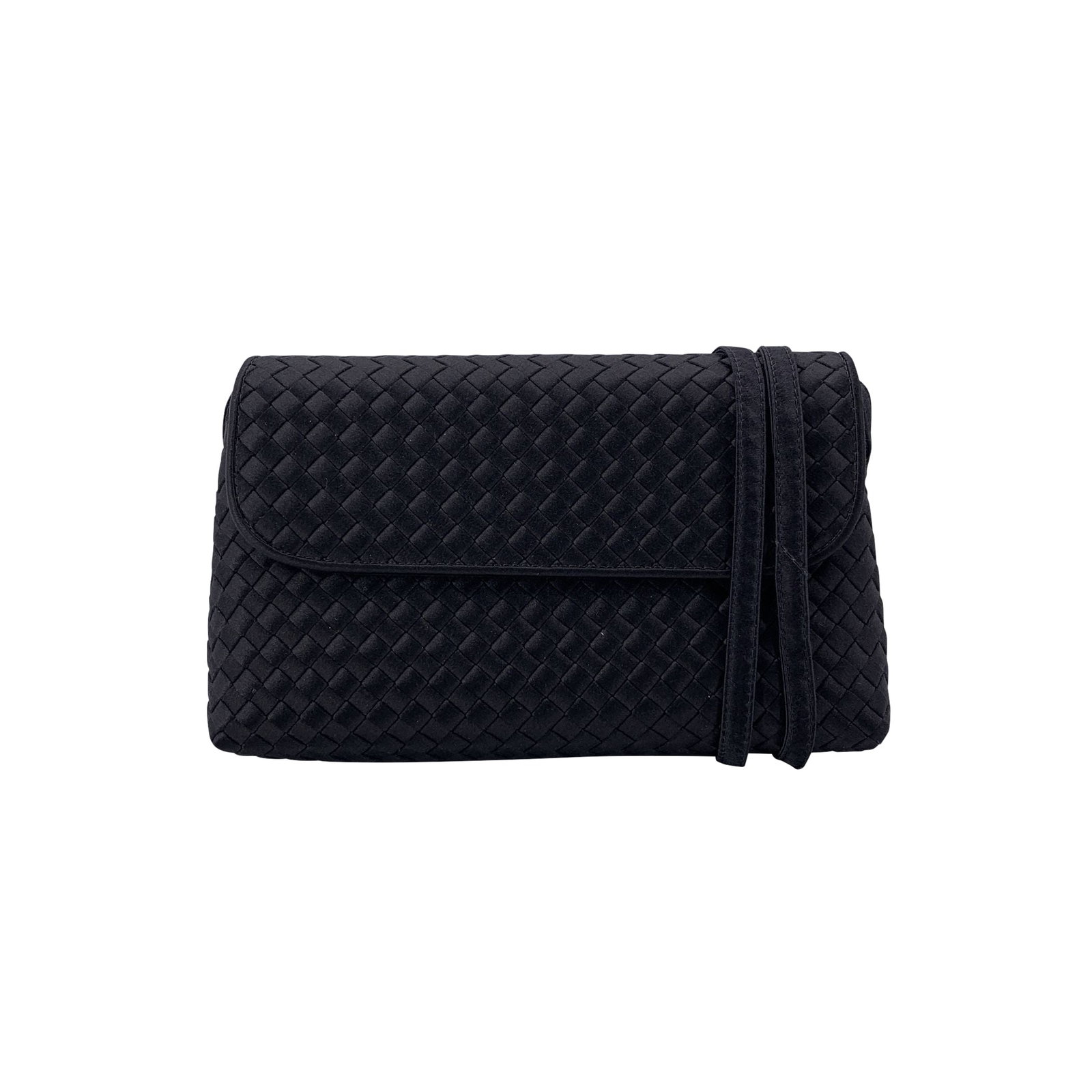 Bottega Veneta Vintage Cloth Crossbody Bag: This Bottega Veneta Vintage Black Intrecciato Woven Satin Shoulder Bag captures that spirit perfectly. Small and refined, it reflects the house's devotion to texture and artisanal workmanship. Handmad