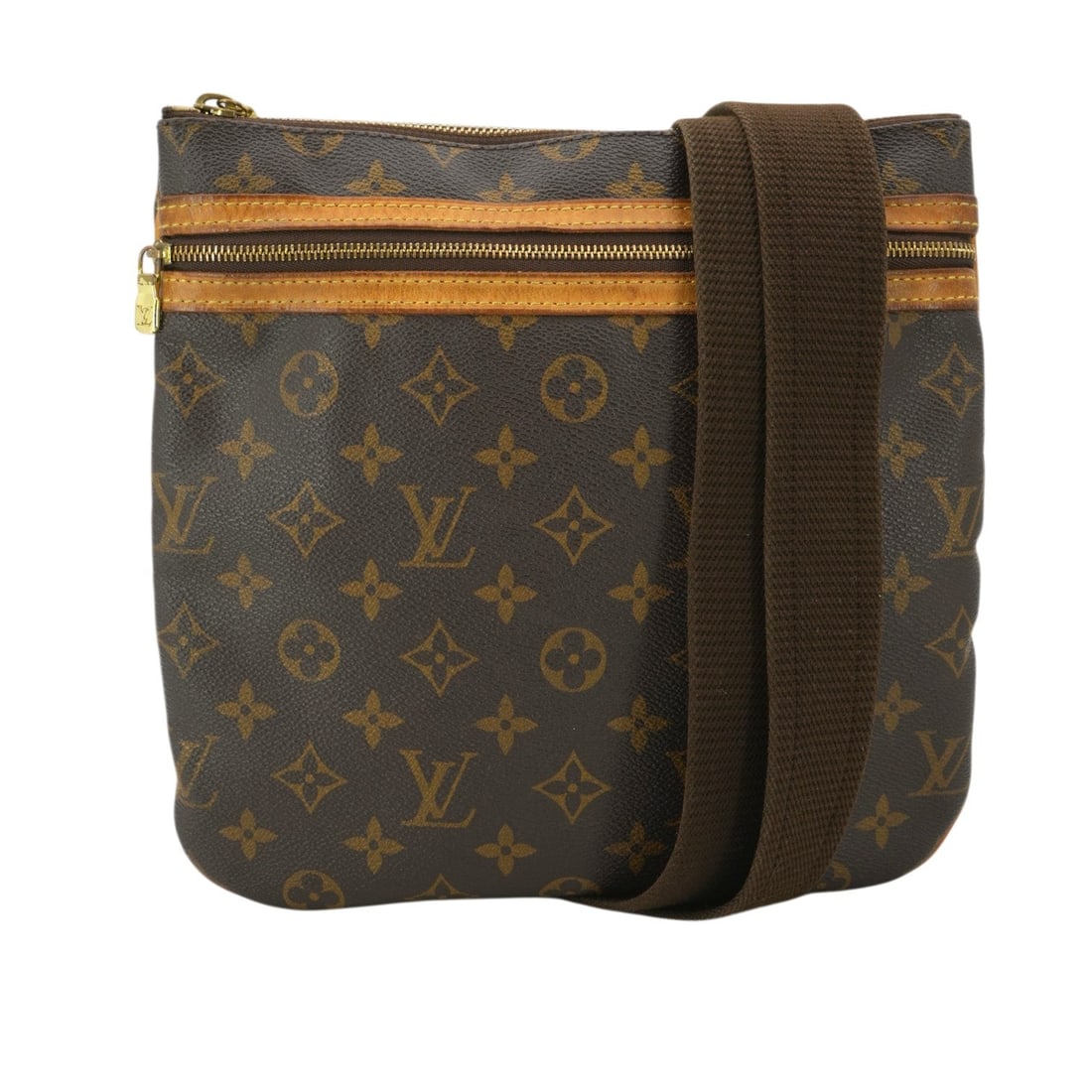 Louis Vuitton Cloth Crossbody Bag Bosphore: Step into the world of vintage luxury with this Louis Vuitton Monogram Pochette Bosphore Messenger Bag. Crafted in France between 2000 and 2009, this medium-sized crossbody bag is a standout piece for