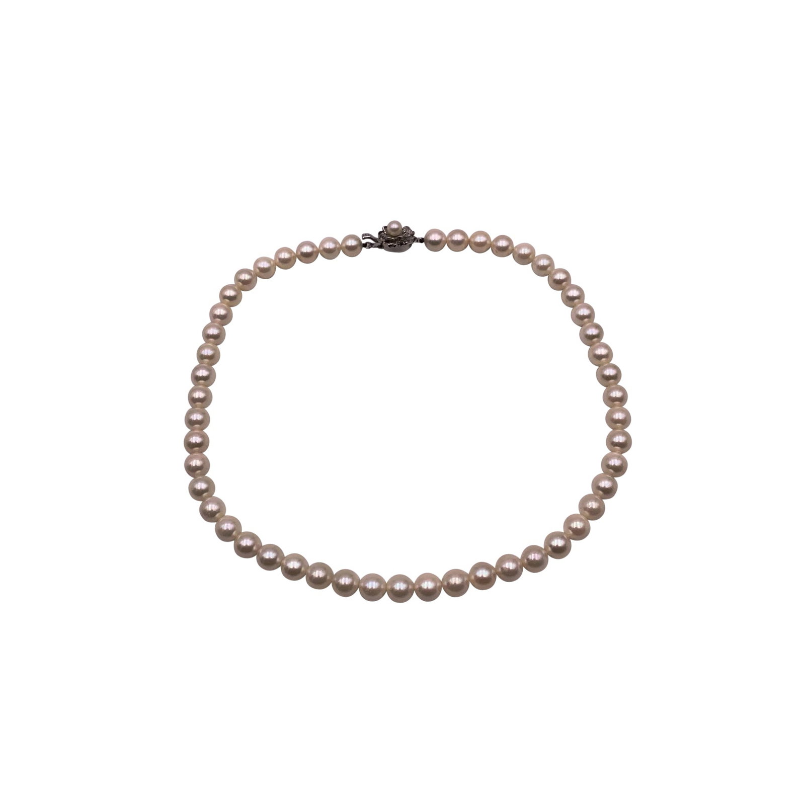 Other Brand Pearl Necklace: A timeless expression of elegance, this Akoya Pearl Necklace from Japan embodies the refined beauty and tradition of one of the world's most celebrated pearls. Akoya pearls are renowned for their high