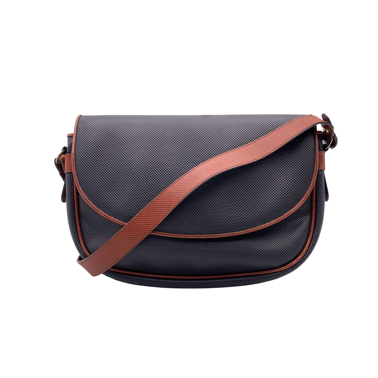 Bottega Veneta Vintage Cloth Shoulder Bag: A quiet nod to Bottega Veneta's understated elegance of the late 20th century, this vintage Marco Polo shoulder bag captures the brand's lesser-known but highly collectible heritage. Produced in Italy