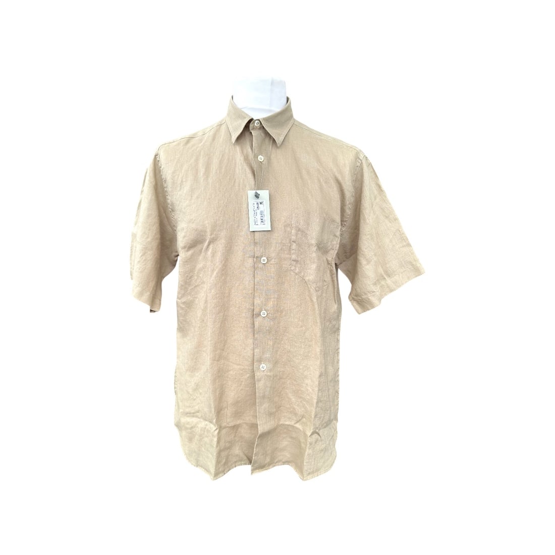 Gianza Vintage Linen Shirt Unisex Shirt: Embrace the timeless appeal of the 1990s with this Gianza Vintage Khaki Linen Shirt, an exquisite example of Italian craftsmanship. This piece celebrates pure design and high-quality materials over vi