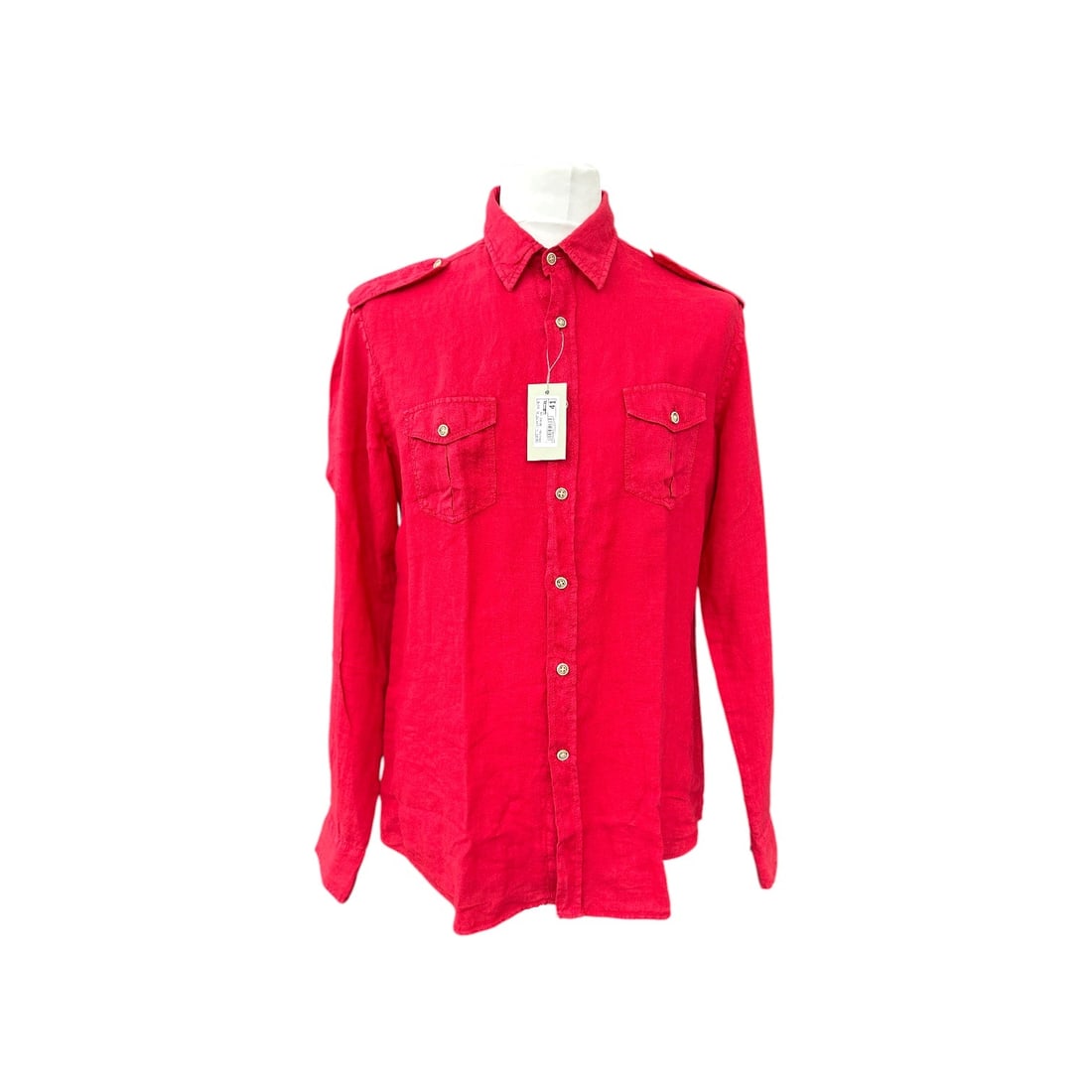 Ingram Vintage Linen Shirt Unisex Shirt: Transport yourself back to the Italian tailoring excellence of the 1990s (1990-1999) with this striking Ingram vintage long sleeve shirt. As a fan of quality second-hand finds, we love how this piece 