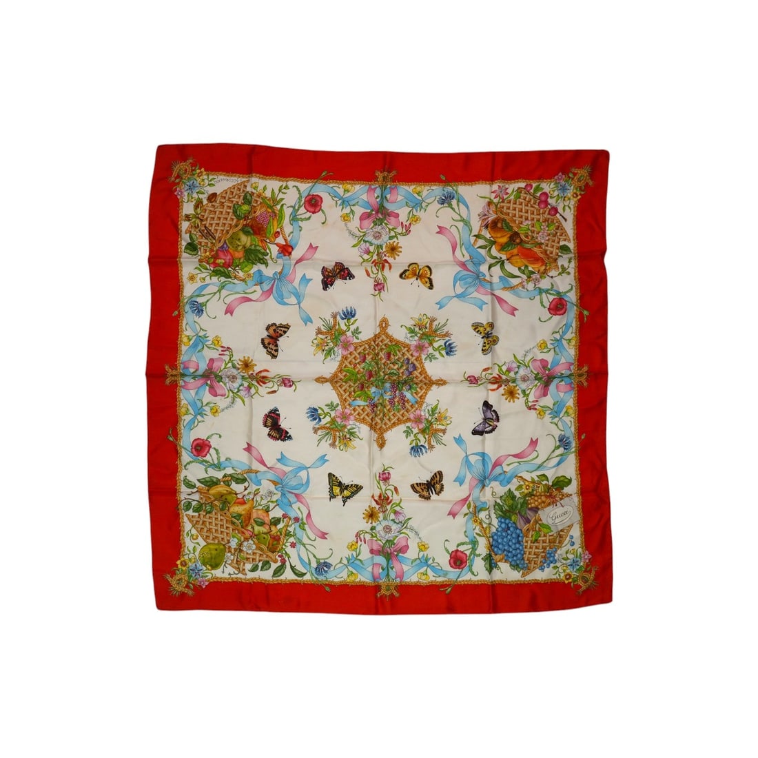 Gucci Vintage Silk Scarf Accornero: Embrace the timeless allure of the 1970s with this exquisite Gucci silk scarf, a rare find for any vintage connoisseur. Designed by the legendary Vittorio Accornero, this piece is a vibrant celebratio