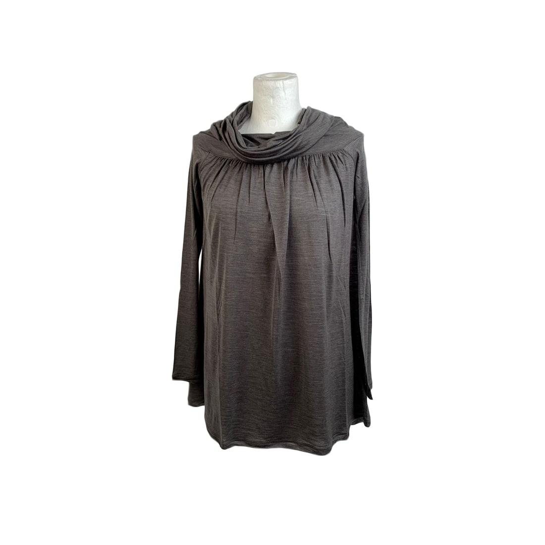 MISSONI WOOL TOP: Missoni cowl neck jumper in gray collar. It features long sleeve styling, a round loose collar and a relaxed fit. Composition: 80% Wool, 20% Silk. Made in Italy. Size: 42 IT (The size shown for this
