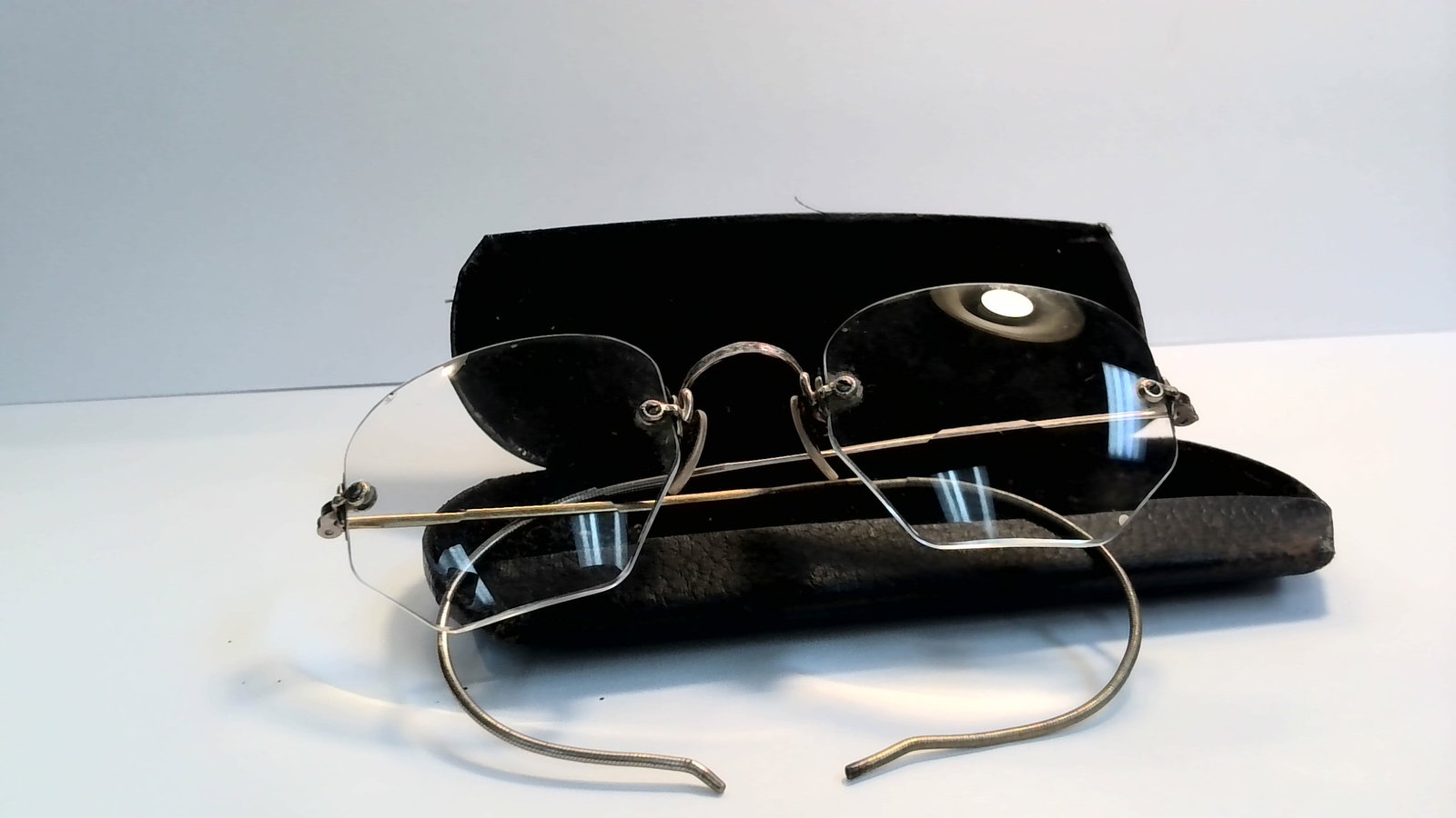12 K Gold Filled Spectacles in case, 1920s Vintage Rare Eyeglasses (1 of 4)
