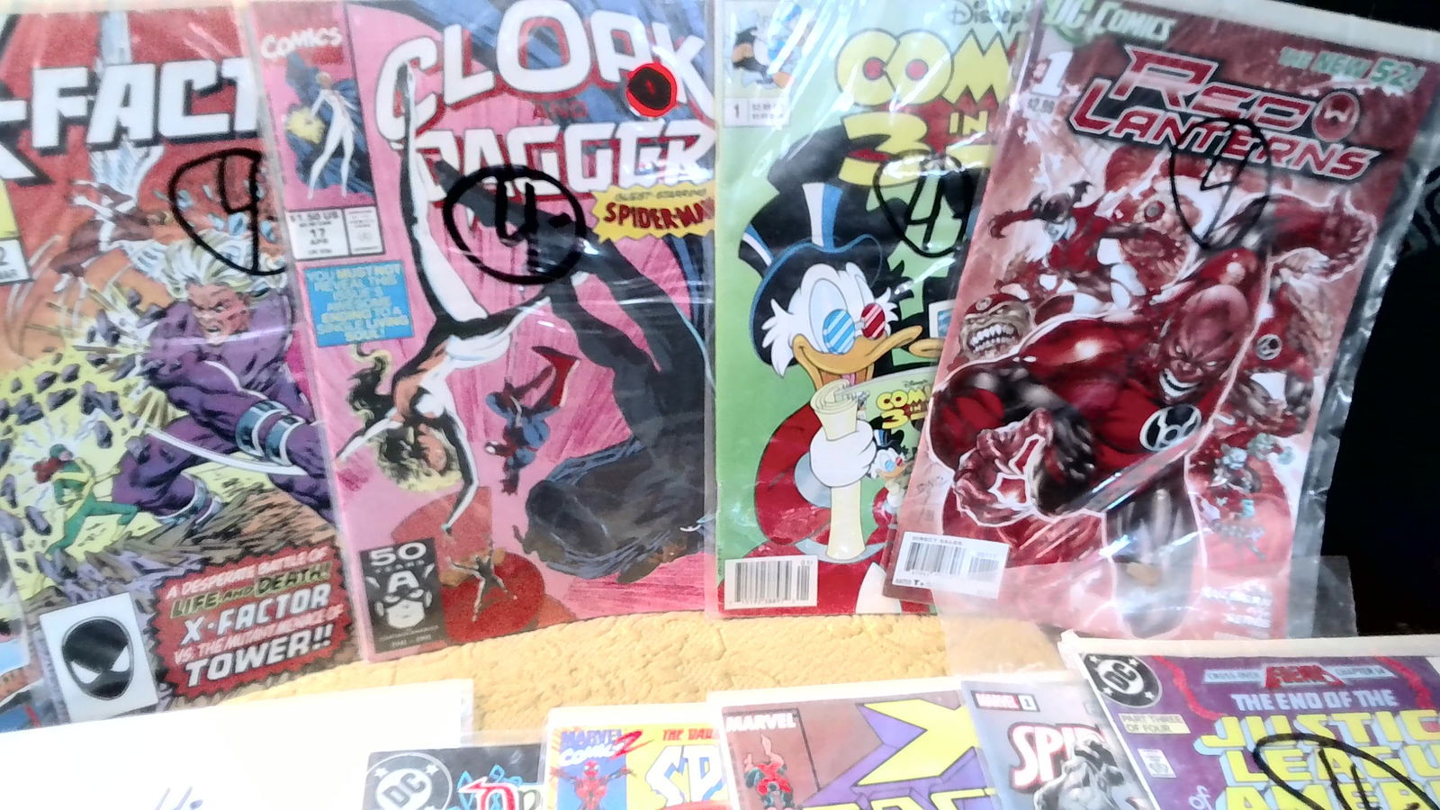 Nice lot 15 Comic books Superhero Cartoons etc DC Marvel (1 of 8)