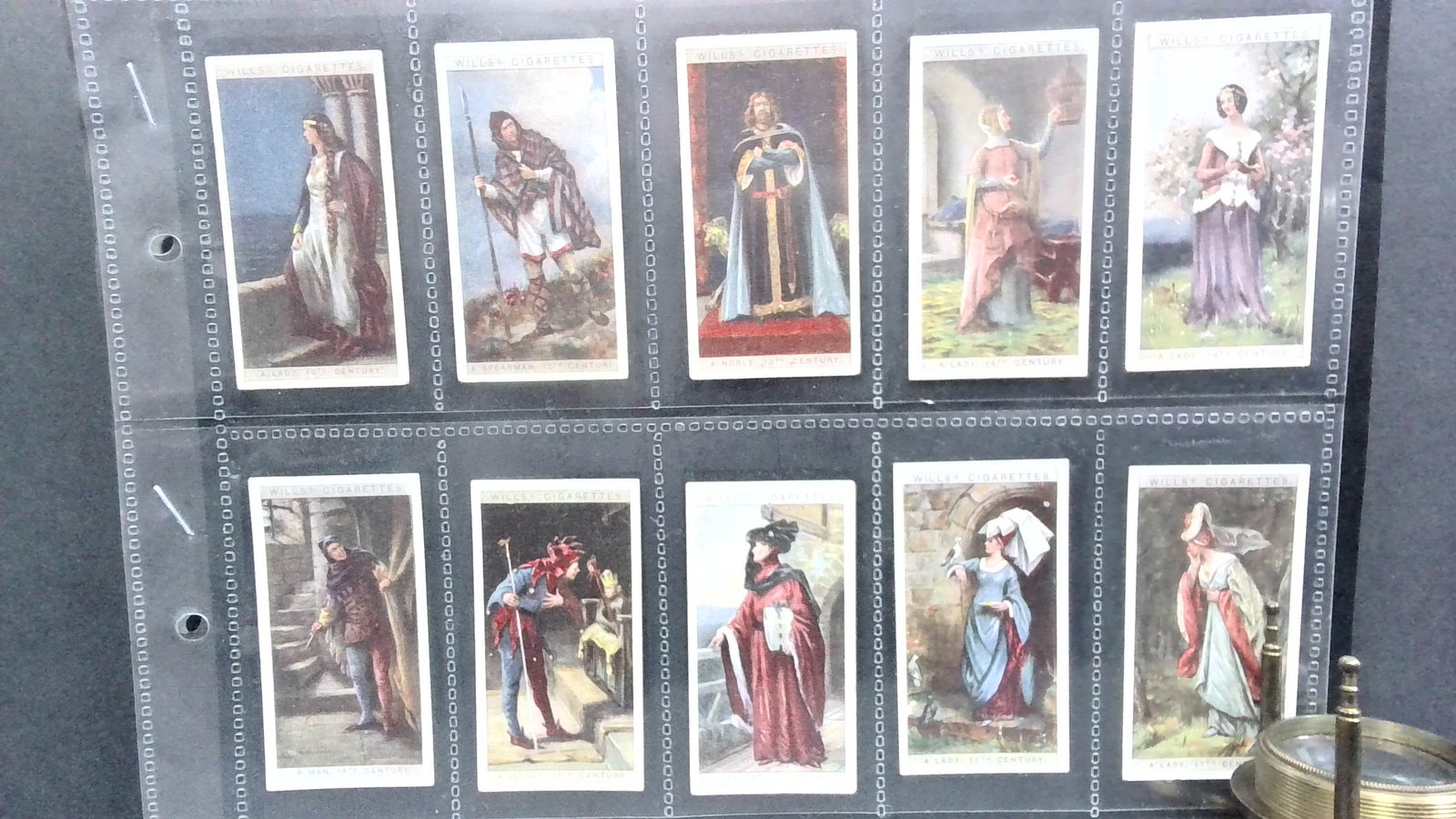 Tobacco cards set 1929 Wills English Period Costumes: 50 cards complete set, Complete Original Tobacco cards set well preserved in tobacco cards top load protector plastic sheet sleeves. Items being added daily to our current auction. Please continue to 