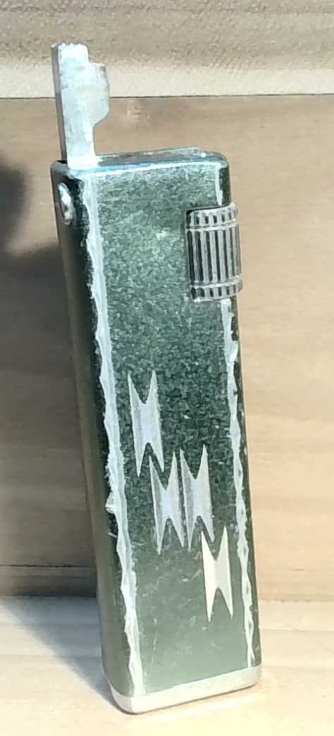 Rare Antique My Lite Korea Green Lighter (1 of 2)