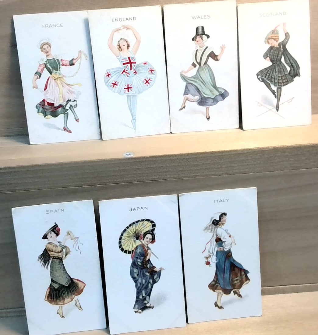Tobacco cards 1920s British American Tobacco Beauties of All Countries VG+: Many original tobacco cards, sets, singles, collections and part sets available. We are happy to combine multiple purchases for shipment savings. Adding Items daily to our current auction. Please keep