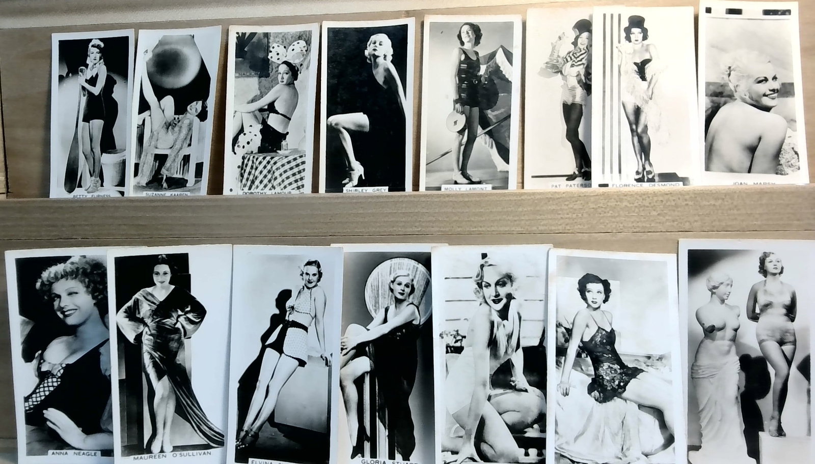 Tobacco cards 1938 Pin Up Film Stars by Carreras Real Photo 18 cards VG-VG+ (1 of 2)