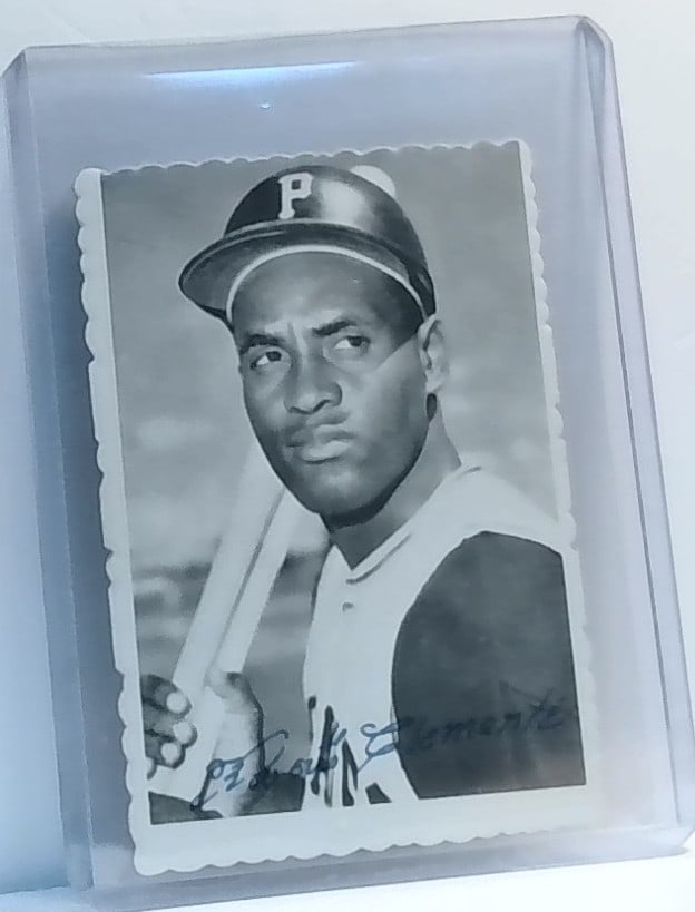 1969 Topps Deckle Edge #27 Bob Clemente - Pittsburgh Pirates VG+-NM (1 of 2)