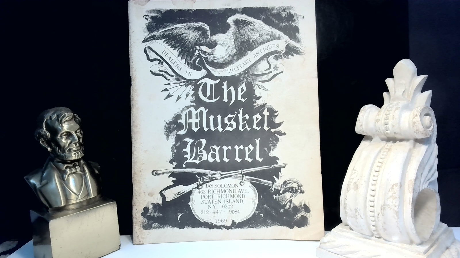 The Musket Barrel Jay by Solomon Catalog Staten Island NY 1969: excellent reference of the some the world's rare books, with superb illustrations, hardcover, In very good condition, with just a little faint stain on first page, green cloth, overall very good red c
