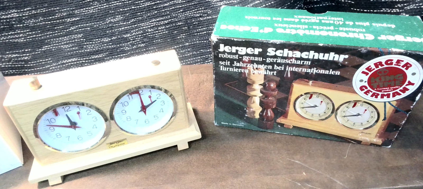 Rare working ORIGINAL JERGER CHESS CLOCK in original box Made in Germany (1 of 5)