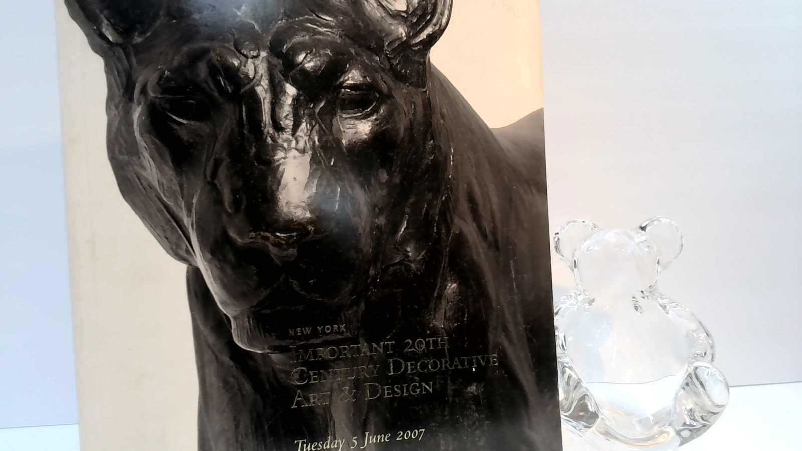 Christies Auction Catalog Important 20th Century Art & Design: Original Catalog, 2007, beautifully Illustrated. Softcover, with some limited blemish, light rubbing. Overall good.