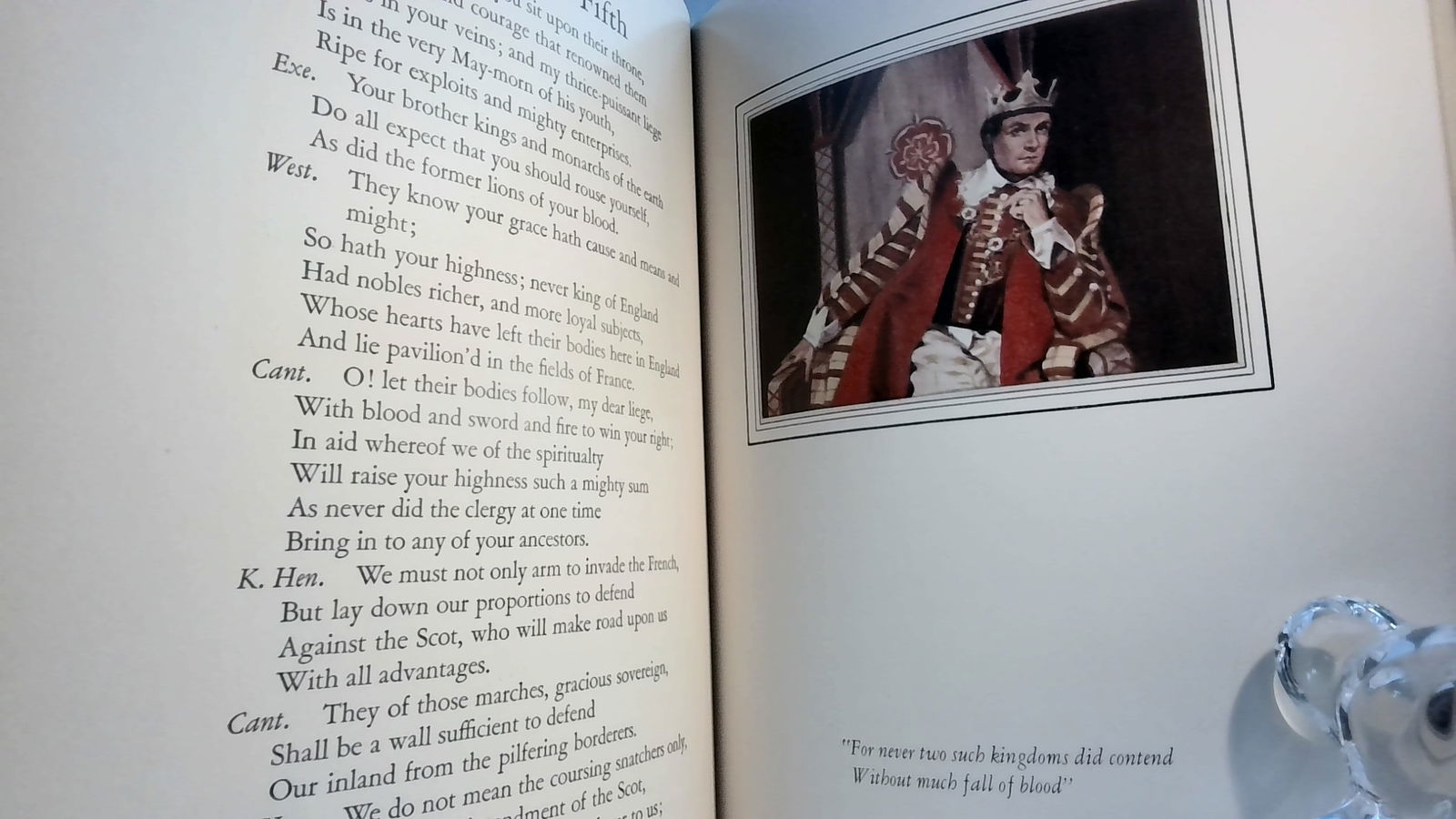 Life of King Henry V William Shakespeare Laurence Olivier Play Version 1951: Published by Heritage Press, illustated slight page faint blemish, but over all bright pages,, with some slight surface cloth rubbing and a little edge and corner wear, a nice book, Hardcover