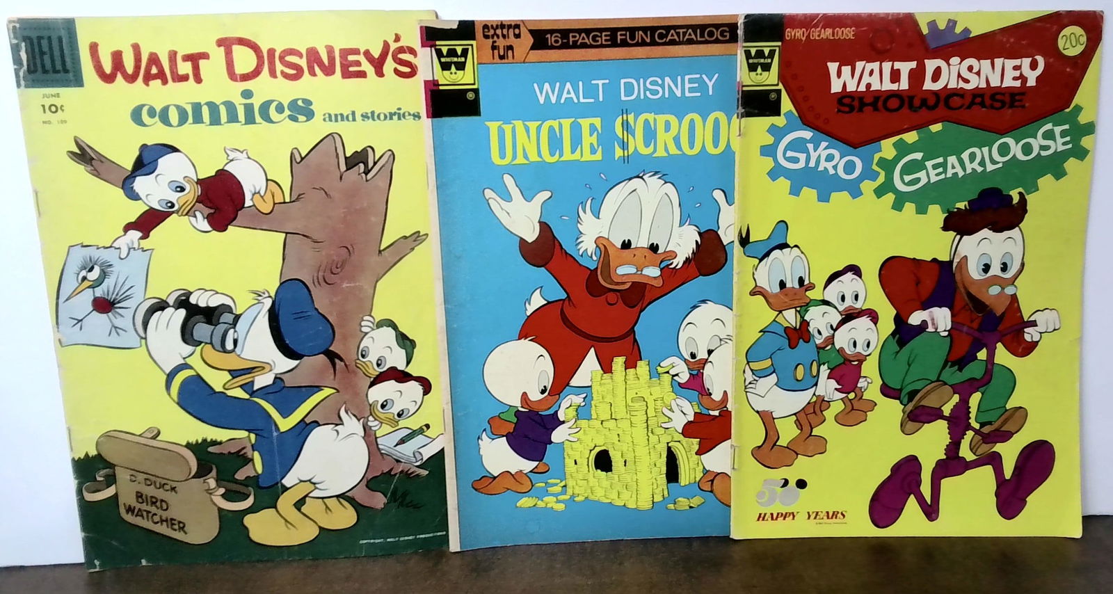 Nice Vintage Walt Disney Comic Book lot 3 comic books (1 of 5)
