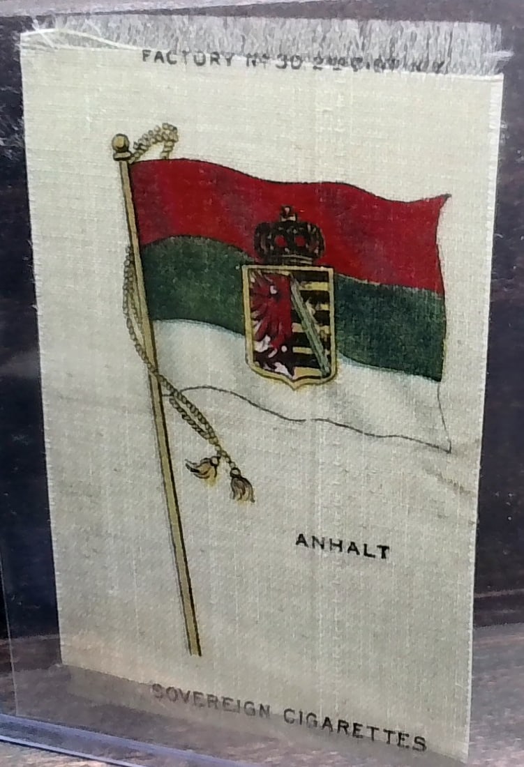 1912 German Tobacco card - Sovereign Cigarettes tobacco flag Silk Anhalt (1 of 1)