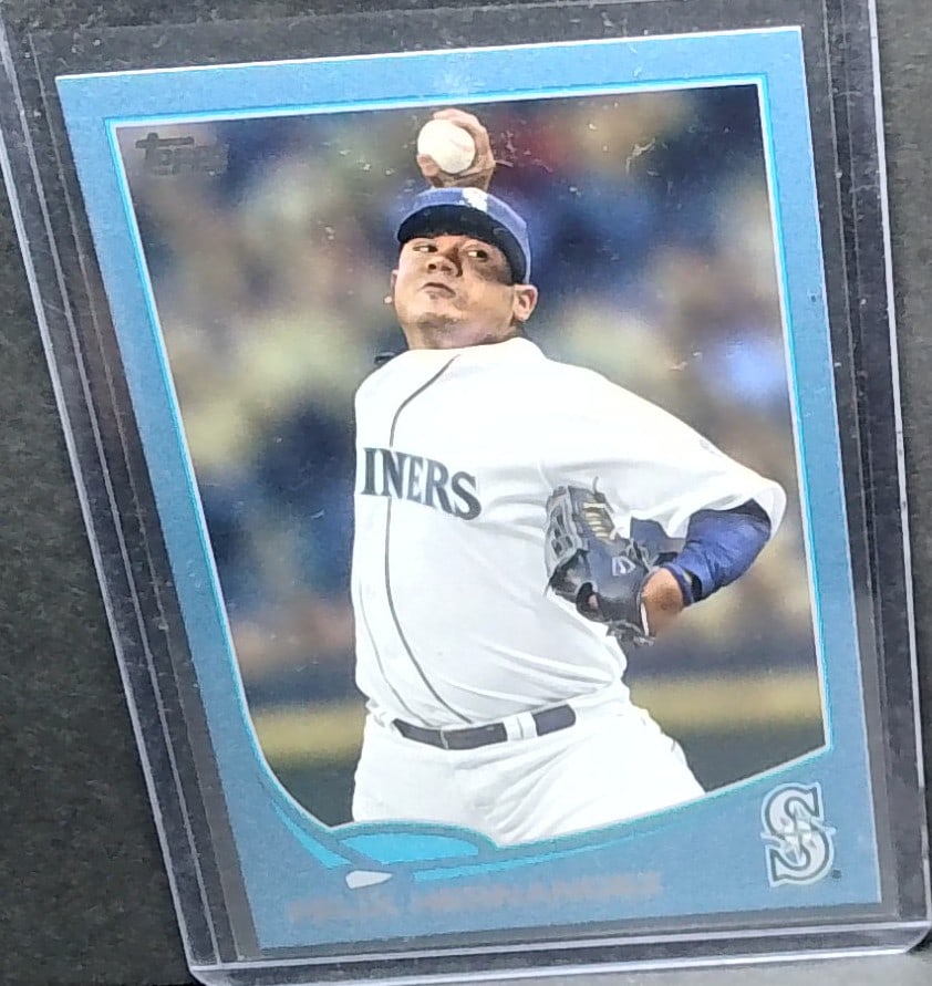 1981 Highlight Fernando Valenzuela #6 Los Angeles Dodgers: Most cards are mint unless otherwise noted. Many other cards available. Items being added daily to our sale. Please keep checking back often for more recent arrivals.