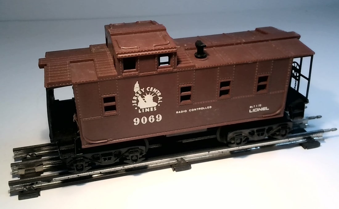 Lionel 9069 Jersey Central Lines Brown Caboose Model Railroad O Gauge (1 of 3)