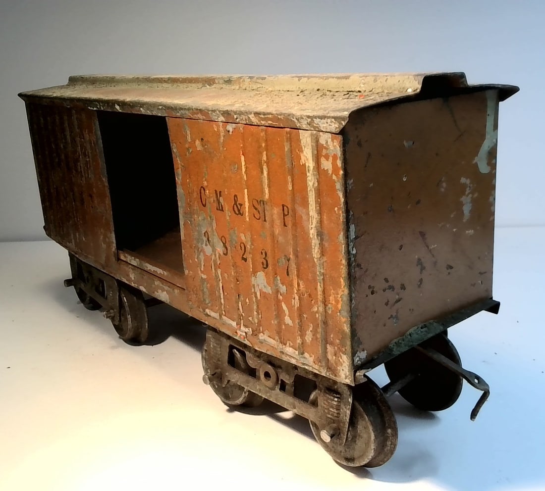 Lionel Prewar Lionel # 114 Standard Gauge #98237 CM&STP Orange Box Car (1 of 6)