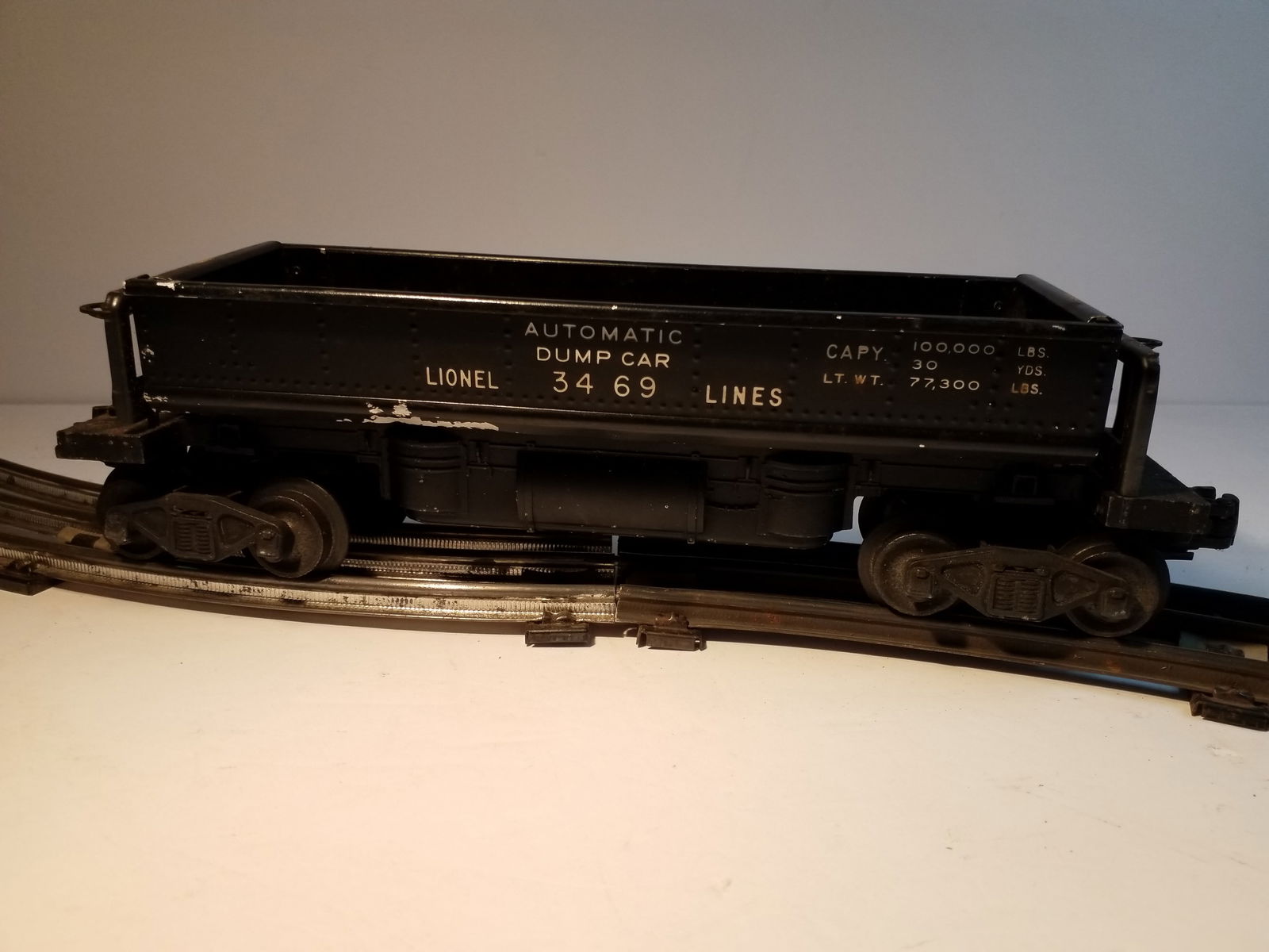 1949 Postwar Lionel O Gauge No. 3469 Automatic Dump Car (1 of 5)