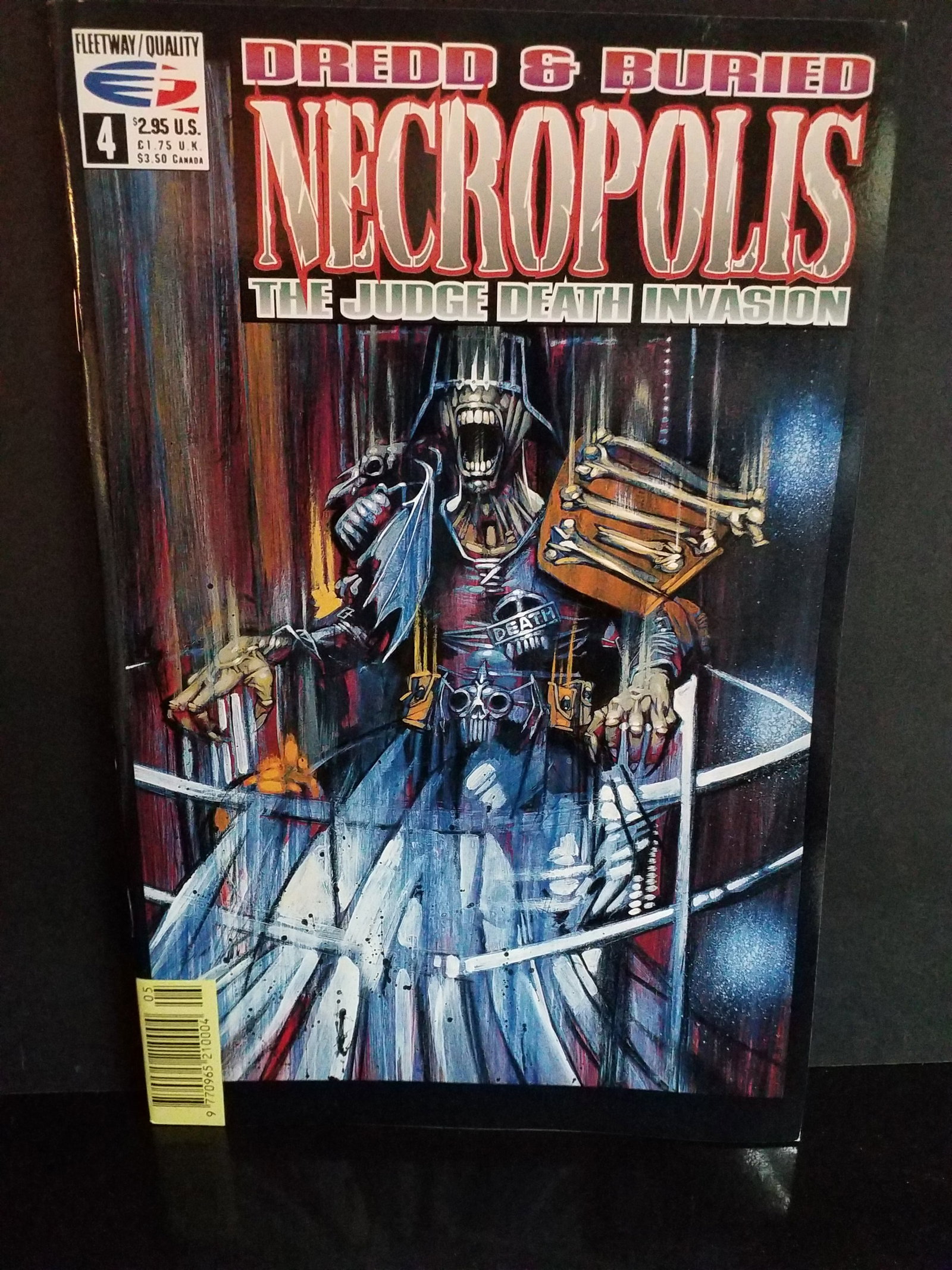 Dredd & Buried Necropolis The Judge Death Invasion #4 Fleetway High Grade VF+-NM (1 of 2)