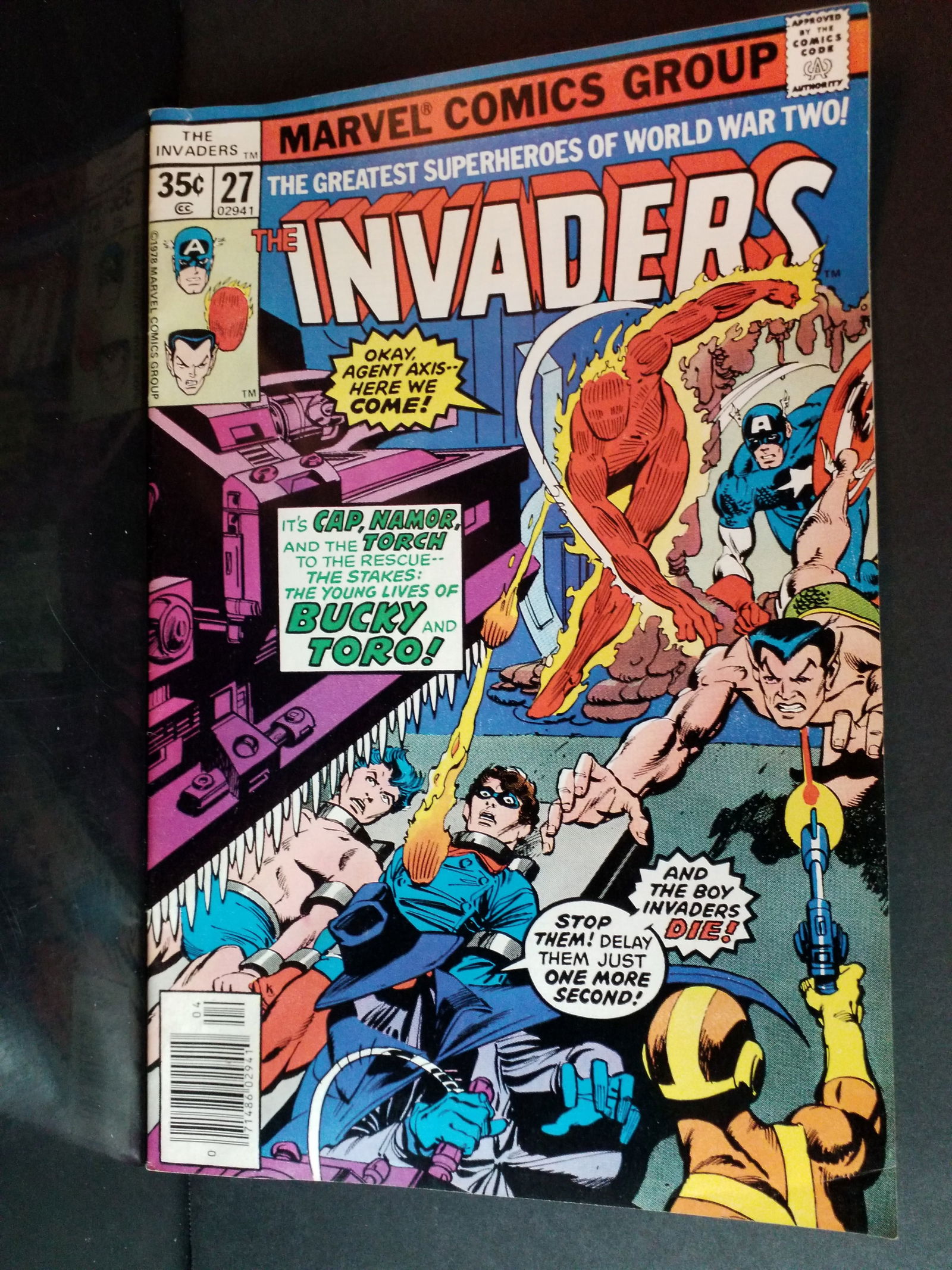 Invaders #27 Cap Namor and Torch Young Lives of Bucky Toro Marvel Comics F-NM: A Higher Grade comic. Although we are not comic book graders the majority of the comic books in this sale are in exceptional condition. All Comics come bagged and boarded, Please view pictures. Comic