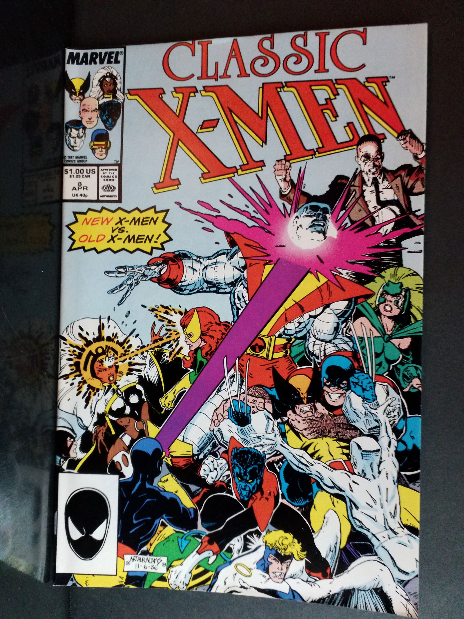 Classic X Men #8 New Xmen VS Old Xmen Marvel Comics F-NM: A Higher Grade comic. Although we are not comic book graders the majority of the comic books in this sale are in exceptional condition. All Comics come bagged and boarded, Please view pictures. Comic