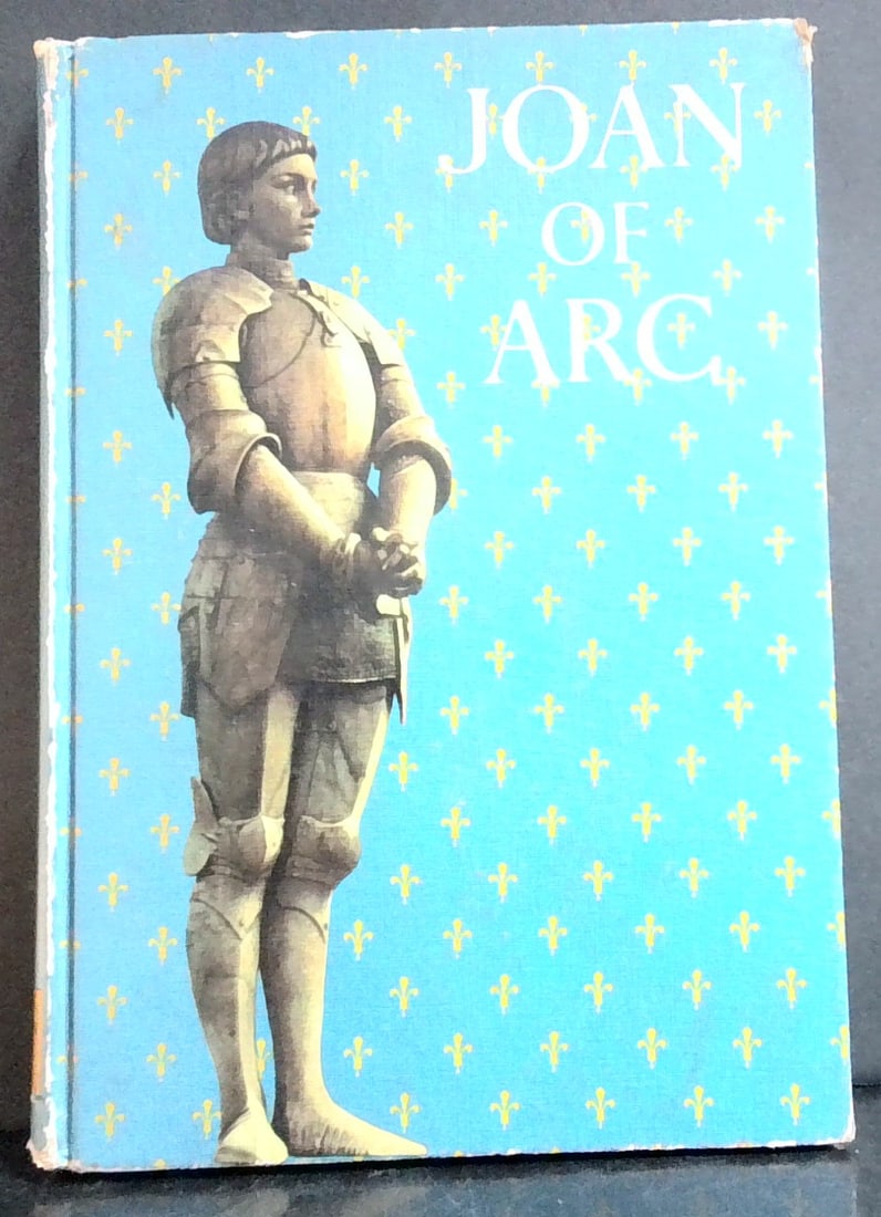 Joan of Arc , A Horizon Carvel Book 1963 Stated 1st edition illustrated Neat Book: Hardcover illustrated Profusely and superbly illustrated, Scarce internally bright, Please view pictures for more condition and content details.