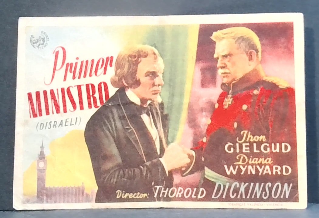 Disraeli Diana Wynyard 1941 ORIGINAL SPANISH MOVIE HERALD: In Good Condition. From the First release of this movie in Spain, Beautiful Artwork.Original Spanish Movie Herald- Please note that Spanish heralds, like U.S. heralds, were printed in large quantities