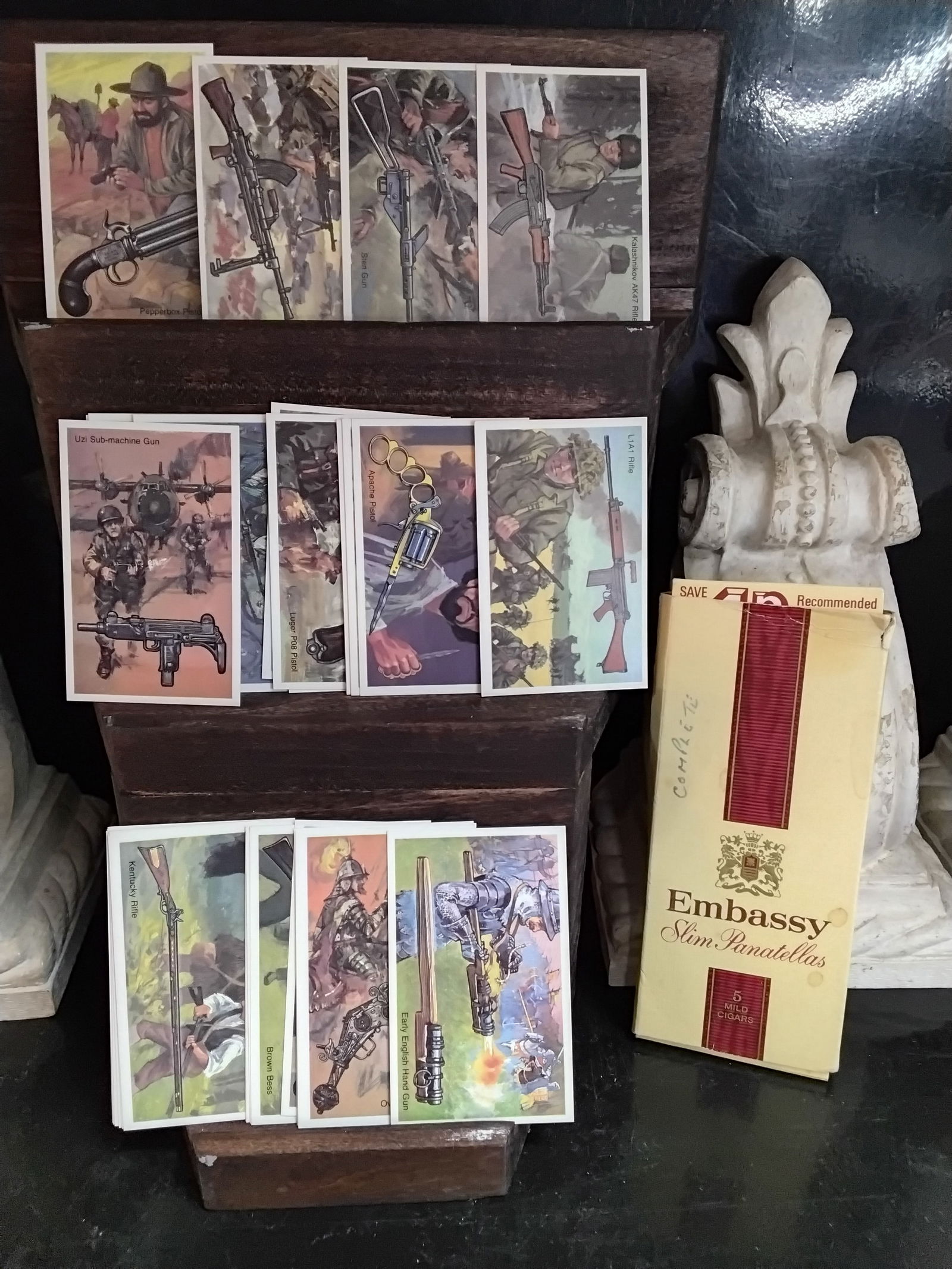 Embassy World of Firearms Wills Tobacco 36 cards complete Set Complete with original box: In very good condition, complete set.