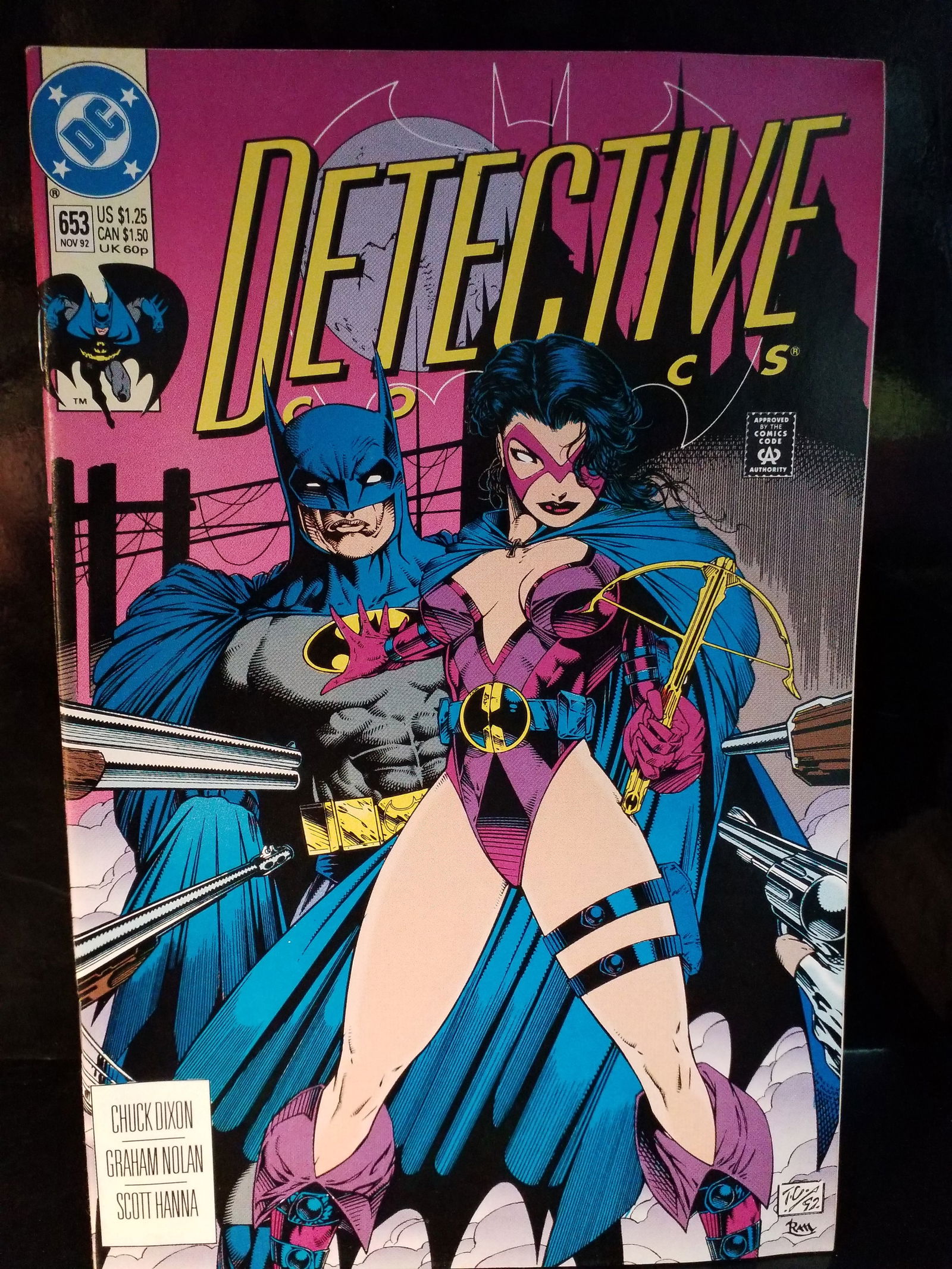 DETECTIVE COMICS #653 - NOV. 1992 high grade DC COMICVF+- NM: Adding Comics Daily to our current sale. A Higher Grade comic. Although we are not comic book graders the majority of the comic books in this sale are in exceptional condition. All Comics come bagged