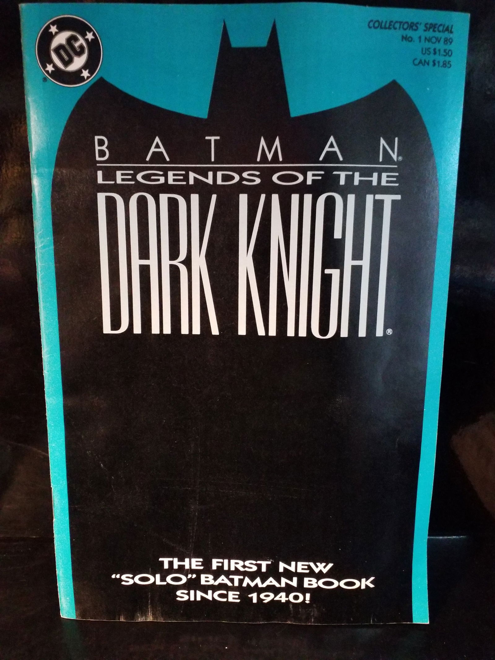 Bat Man Legends Of The Dark Knight 1 blue Cover VF+- NM: Adding Comics Daily to our current sale. A Higher Grade comic. Although we are not comic book graders the majority of the comic books in this sale are in exceptional condition. All Comics come bagged