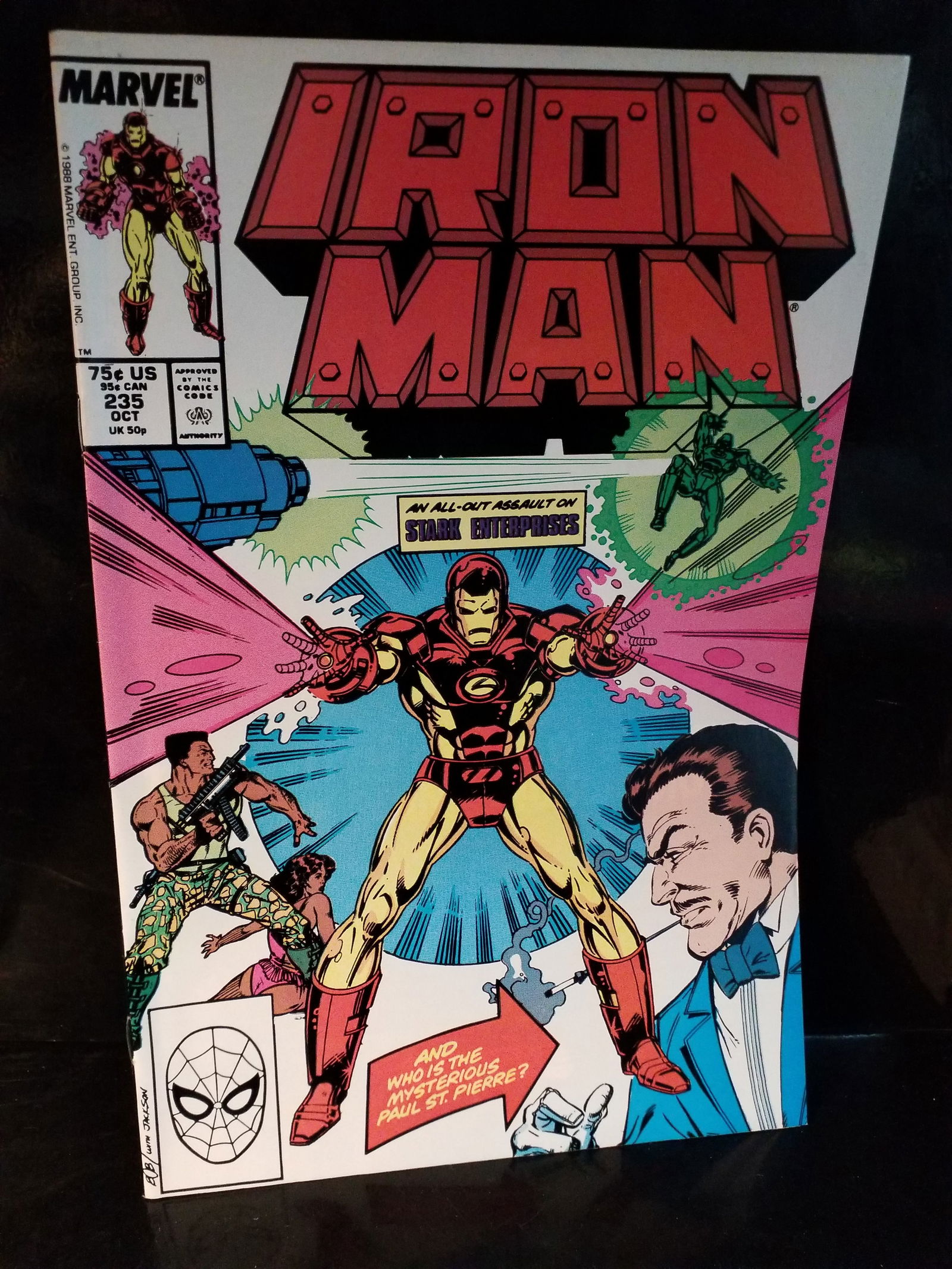 Marvel Comics Iron Man #235 October 1988 Bob Layton Comic Book VF+/NM (1 of 2)