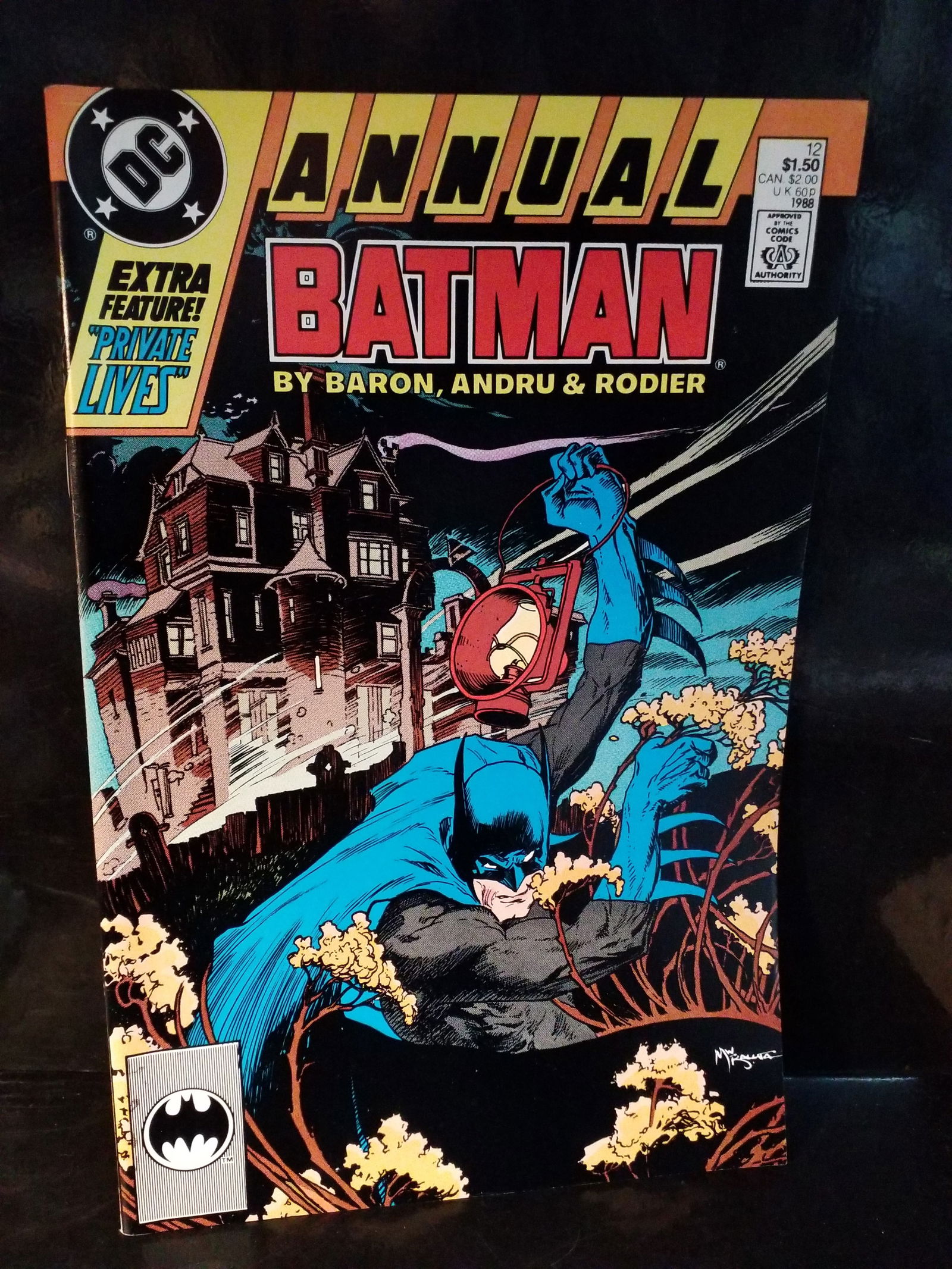 Batman Annual #12 1988 DC Comic Catwoman Joker VF+/NM: Adding Comics Daily to our current sale. A Higher Grade comic. Although we are not comic book graders the majority of the comic books in this sale are in exceptional condition. All Comics come bagged
