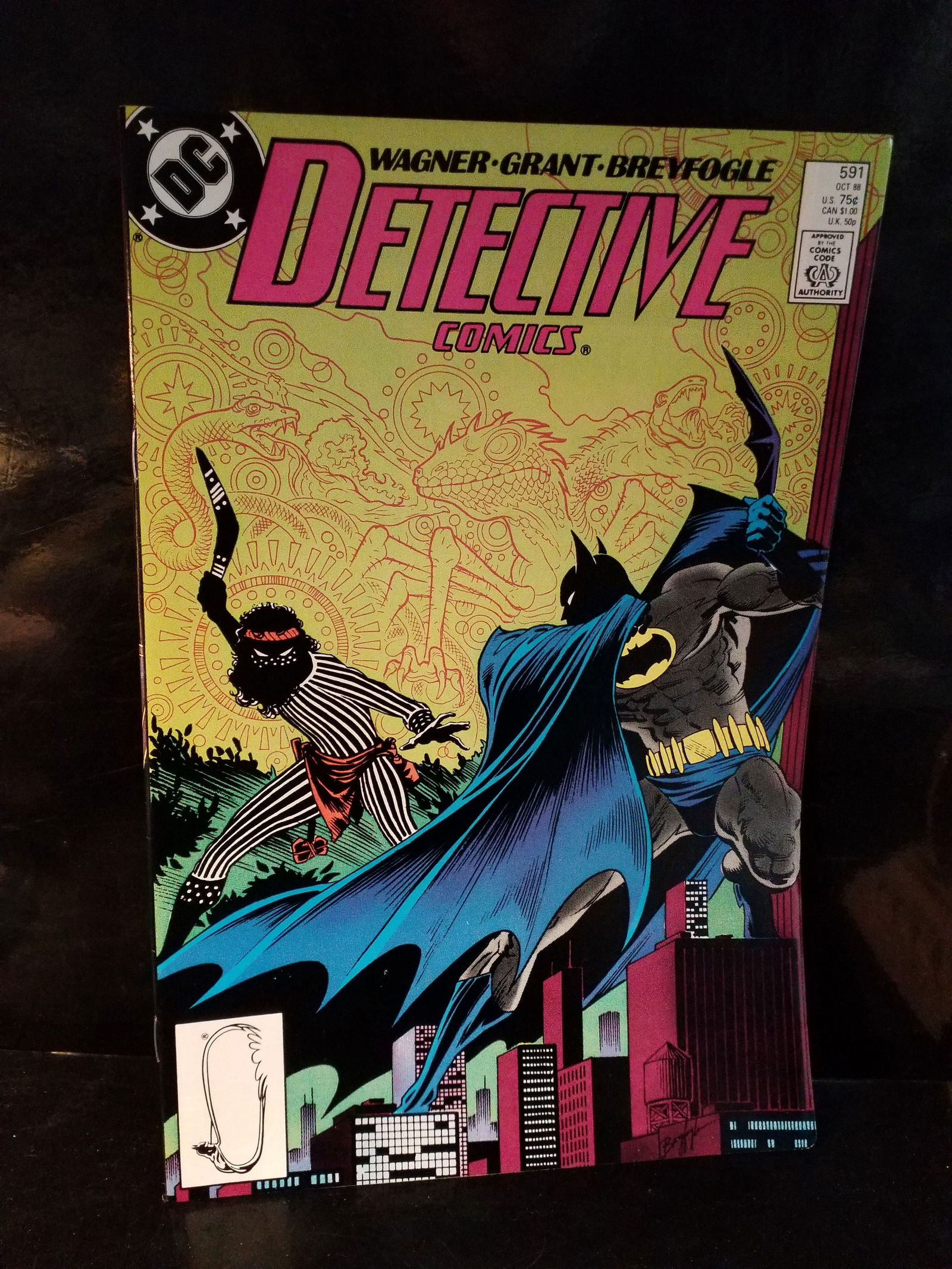 DC comics BATMAN #591 NM (1988) 1st APPEARANCE of UMBALURU Uncirculated VF+/NM: Adding Comics Daily to our current sale. A Higher Grade comic. Although we are not comic book graders the majority of the comic books in this sale are in exceptional condition. All Comics come bagged