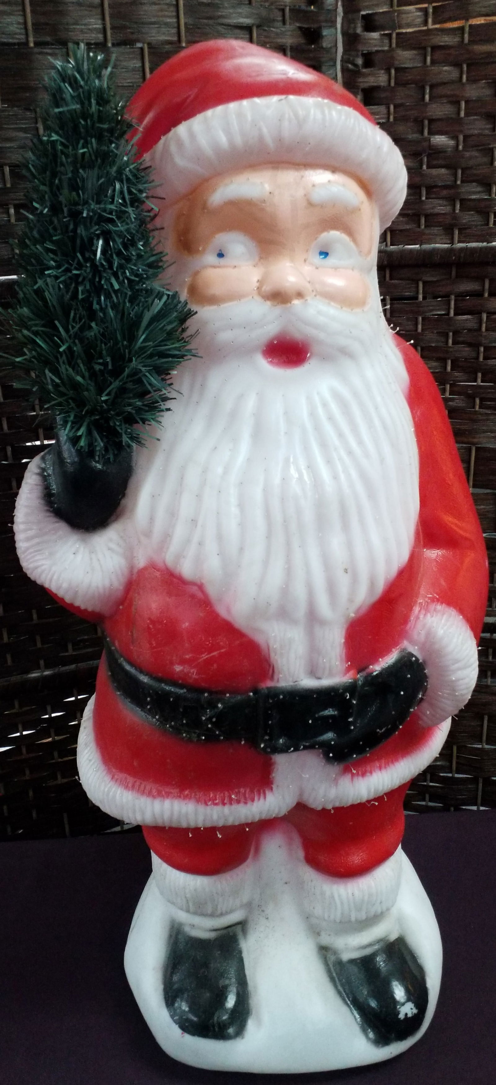 A Very Unique Antique Santa Claus Blow Mold: A very Unique Antique Santa Claus Blow Mold. Looks Beautiful Lit up. Beautiful Blow Mold in very good condition. Measuring 2 and 1/2 feet tall 13 inches in width.