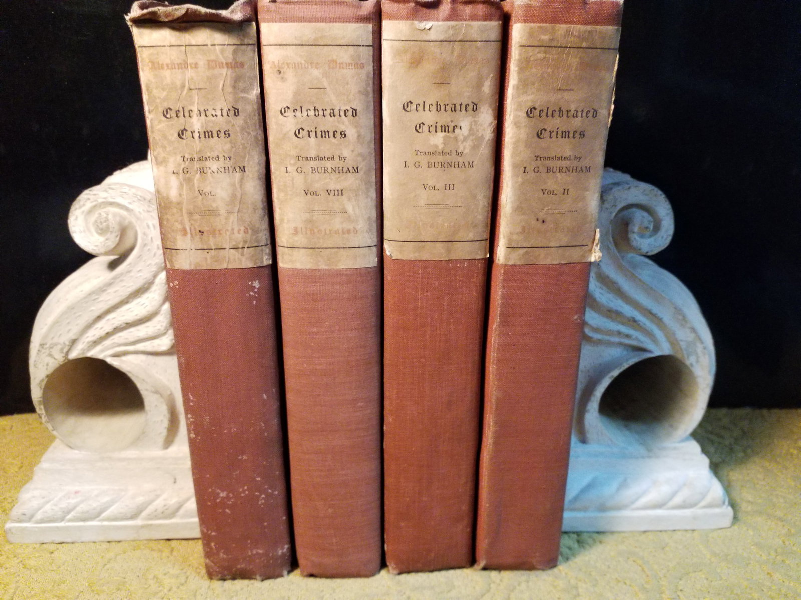 4 volumes of Celebrated Crimes by Alexander Dumas 1895 Nice Decor for your Den or Library: with original illustrated drawings, limited hand numbered volumes, Published by George Barrie. With frontis , with illustrated plates, in the 1898. Decorative volumes with title labels on spines. Tran