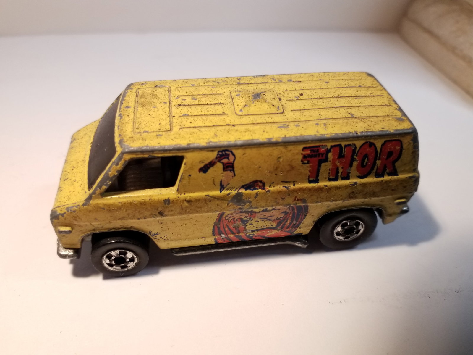 Vintage 1974 Hot Wheels , 2 yellow Thor vans Die cast (1 of 5)