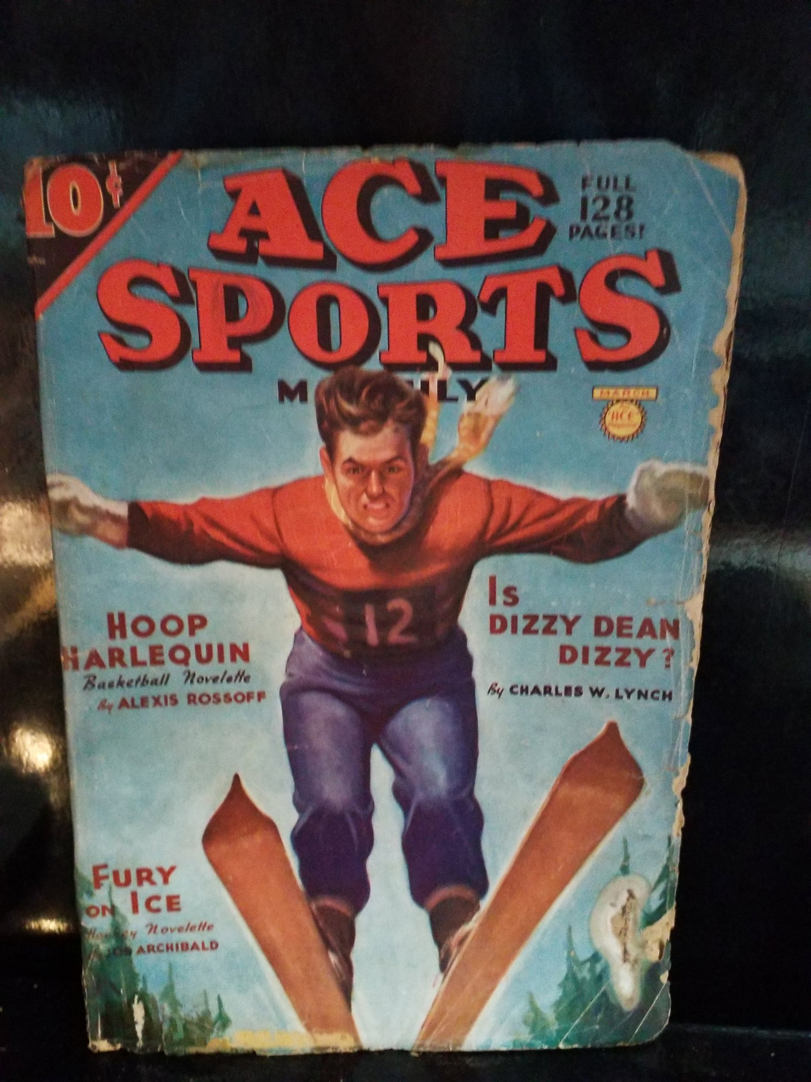 Golden Age Pulp Ace Sports Pulp Monthly, Dec. 1939 Dizzy Dean Charles Lynch, Ski Cover VG+- F+: Golden Age Pulp, The selected region features a vintage copy of Ace Sports Monthly, a classic sports pulp fiction magazine published by Magazine Publishers (A.A. Wyn)This specific issue includes sever