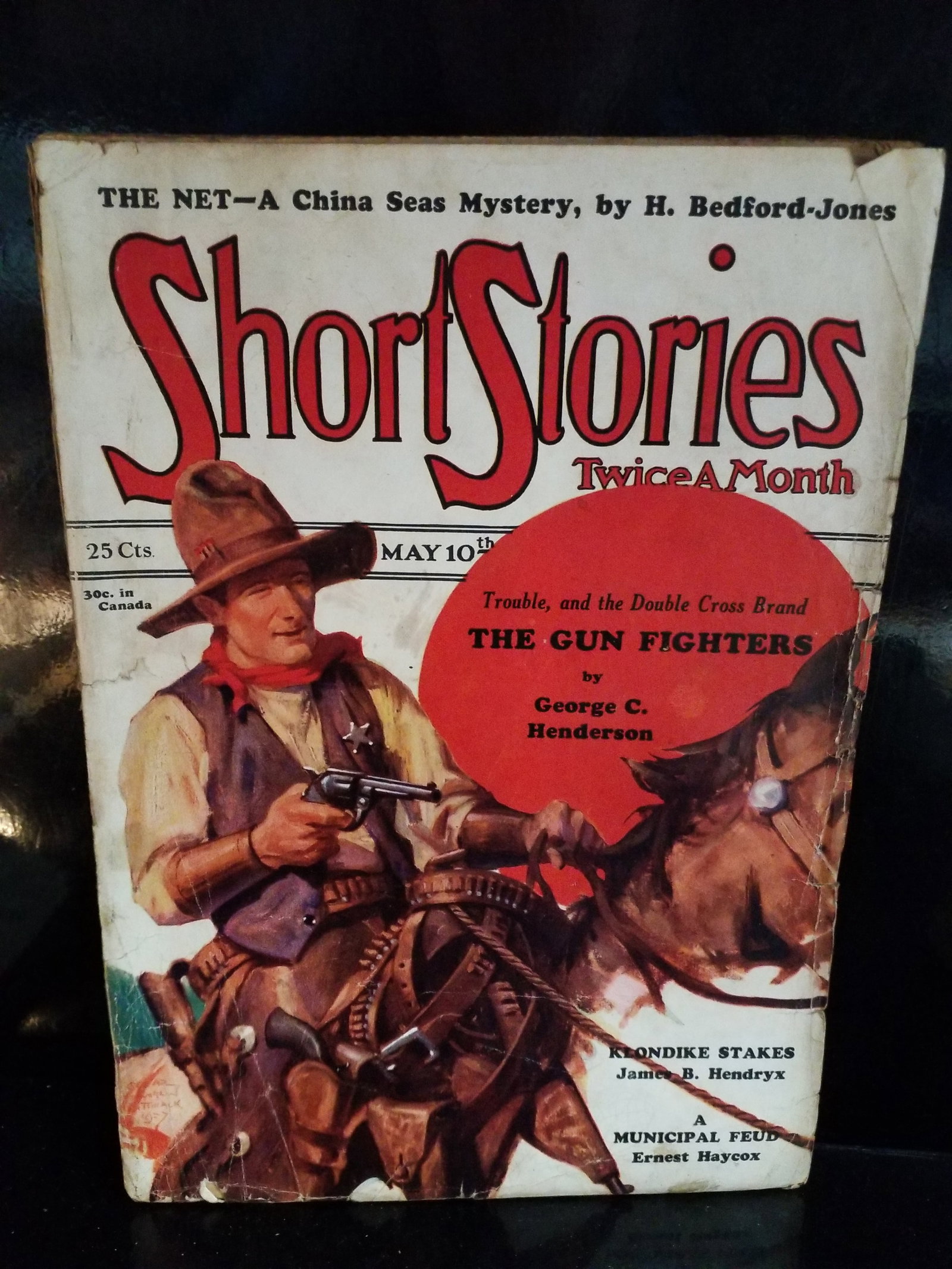 May 1928 Golden Age Pulp Short Stories The Gun Fighters by George C. Henderson, Klondike Stakes: High Grade, Pulp . Golden Age Pulp, Part of a very large Life Time well preserved early Pulp collection. Many more available. Please inspect Pictures, Many rare issues with important works from renown