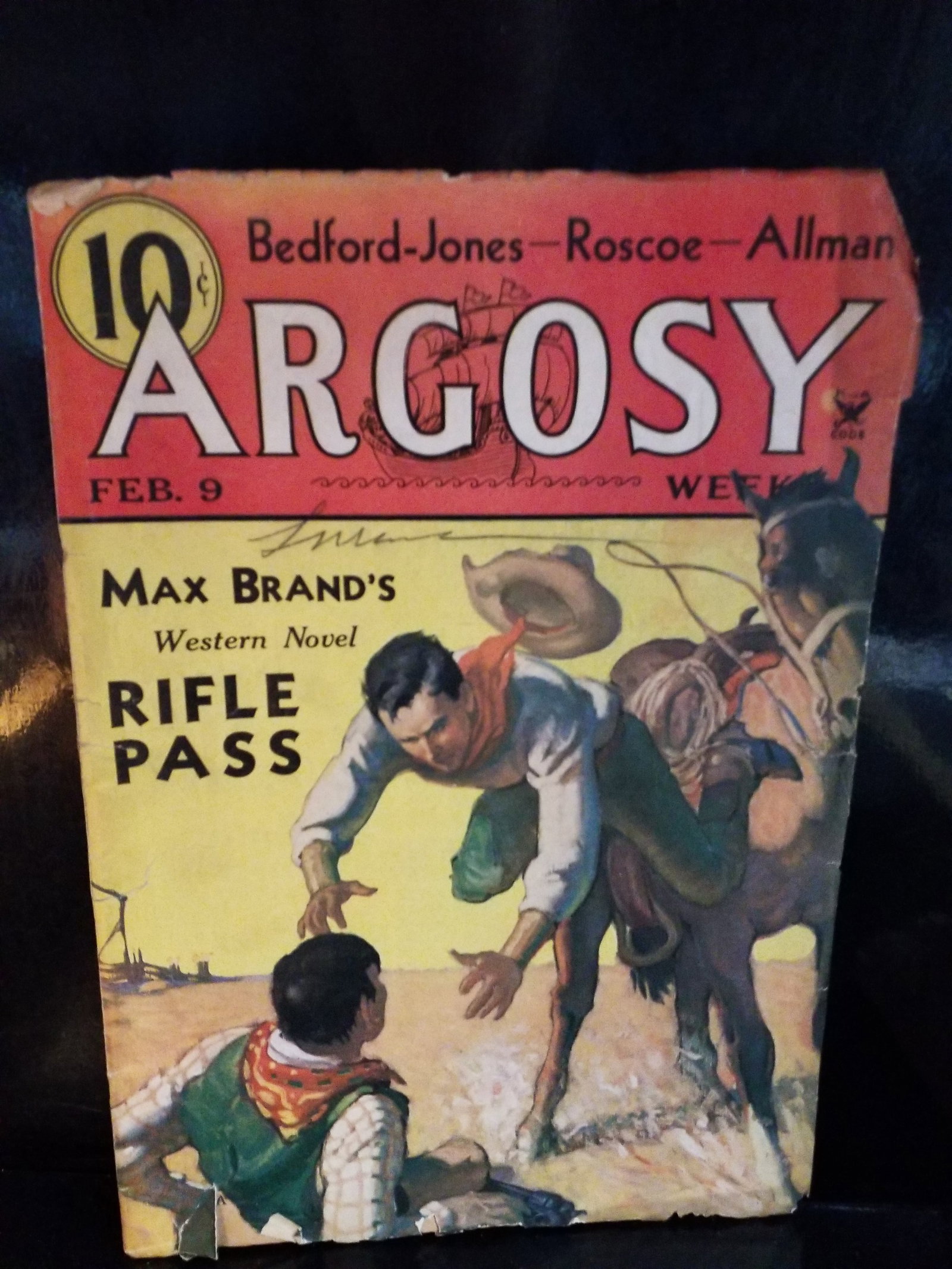 Golden Age Pulp Argosy Feb. 9 1935 Max Brand's Western Novel Rifle Pass VG+: original copy of Argosy Weekly pulp magazine, specifically the February 9, 1935 issue (Volume 253, Number 3).Key Features & Contents Cover Story: This issue features the western novel Rifle Pass by Ma