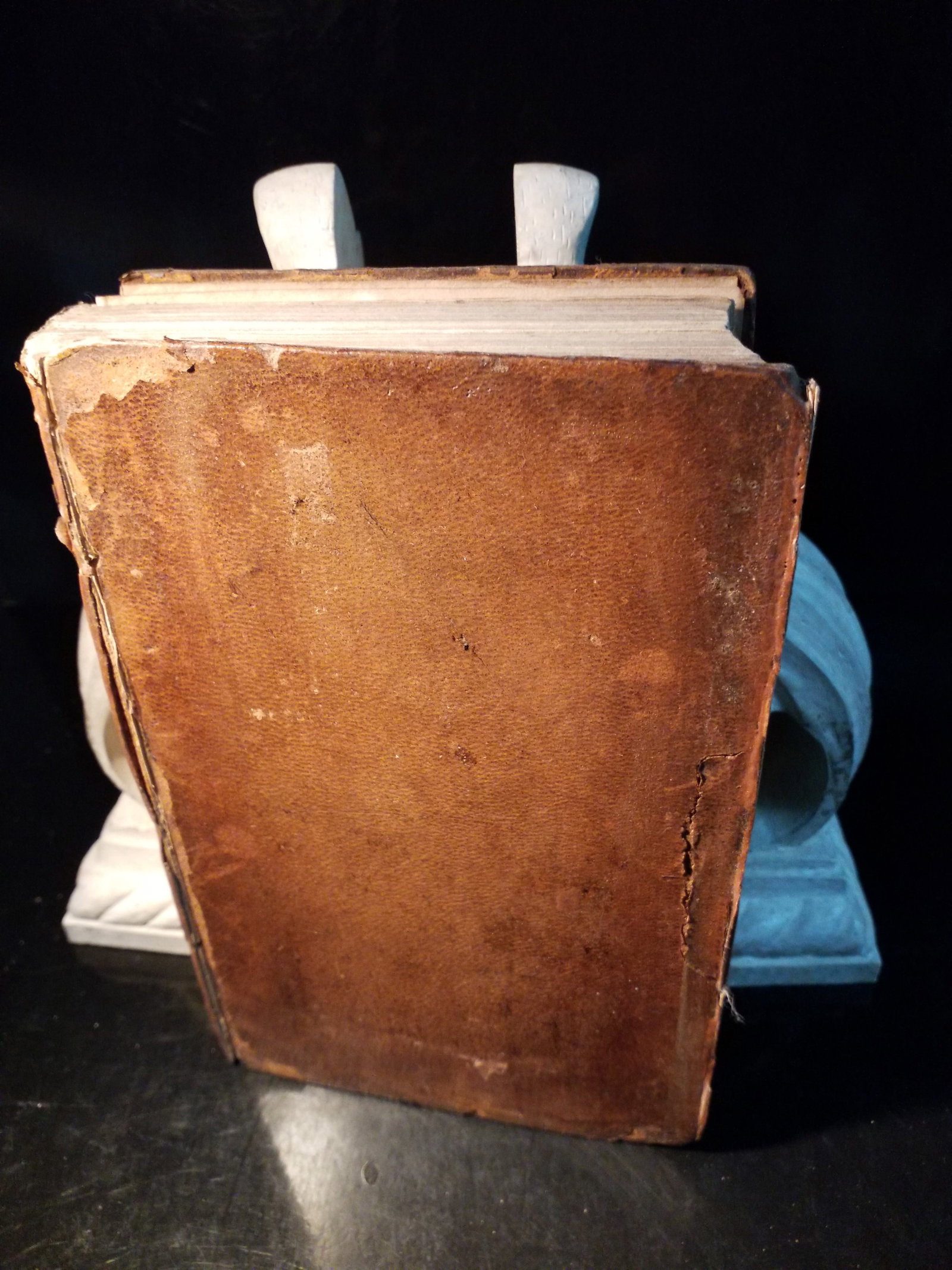 Lectures upon Natural History by Timothy Flint 1833 1st ed.calf leather: Timothy Flint was a prominent 19th-century American clergyman and writer, better known for his accounts of the American West and his missionary work. This specific volume reflects the "useful knowledg