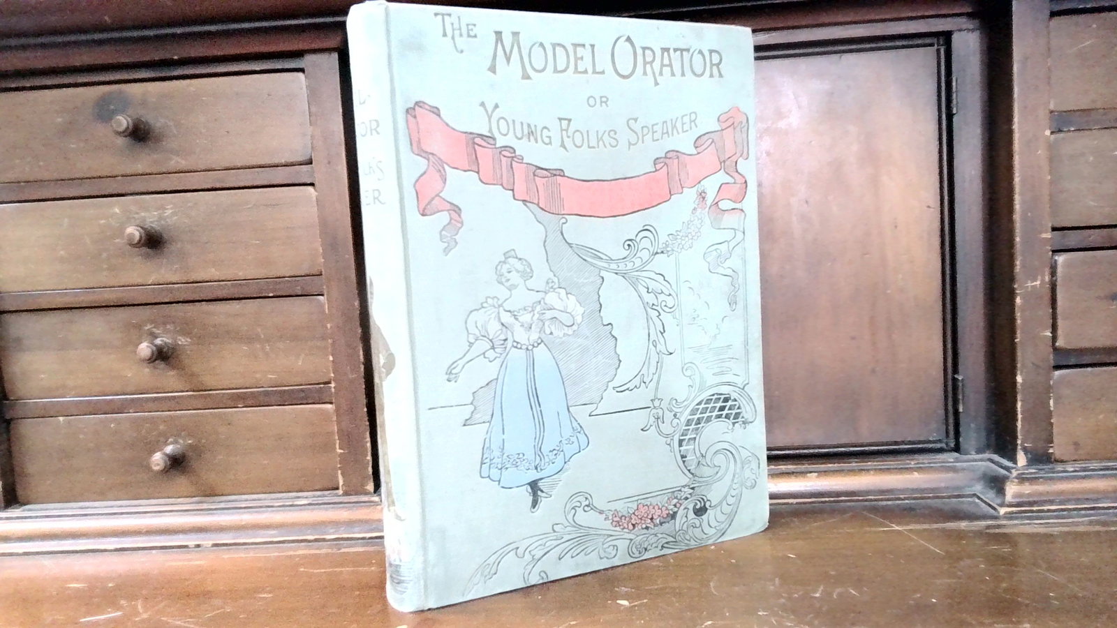 The Model Orator Henry Davenport Northrup 1896 Color Illustrations Humorous and Pathetic 1st ed: THE MODEL ORATOR OR YOUNG FOLKS' SPEAKERNorthrop, Henry Davenport (editor & Compilor)Published by World Bible House, Philadelphia, 1896Hardcover. Condition: Good+. Dust Jacket Condition: No Dust Jacke