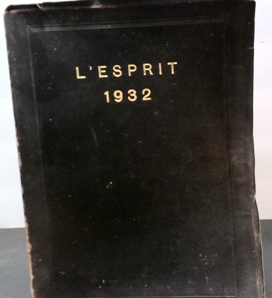 L'Esprit 1932 Allentown Hospital Yearbook: L'Esprit 1932, Allentown Hospital Nursing School Yearbook, Senior Class Publication, Hardcover, Black Cloth Binding, Gold Lettering, Illustrated, Historical Medical Ephemera.
